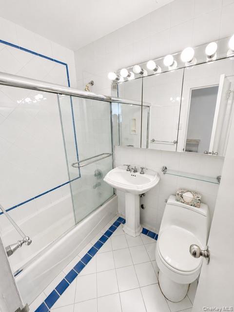 27010 Grand Central Parkway 22r Property Photo 15