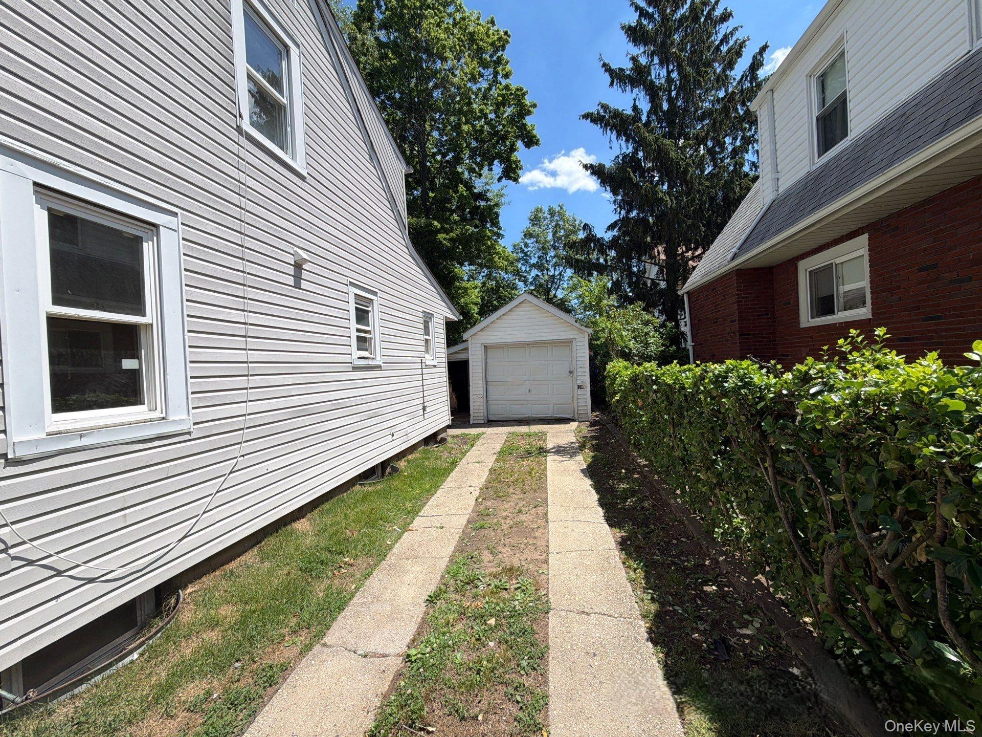 30 Pierson Avenue Property Photo 16