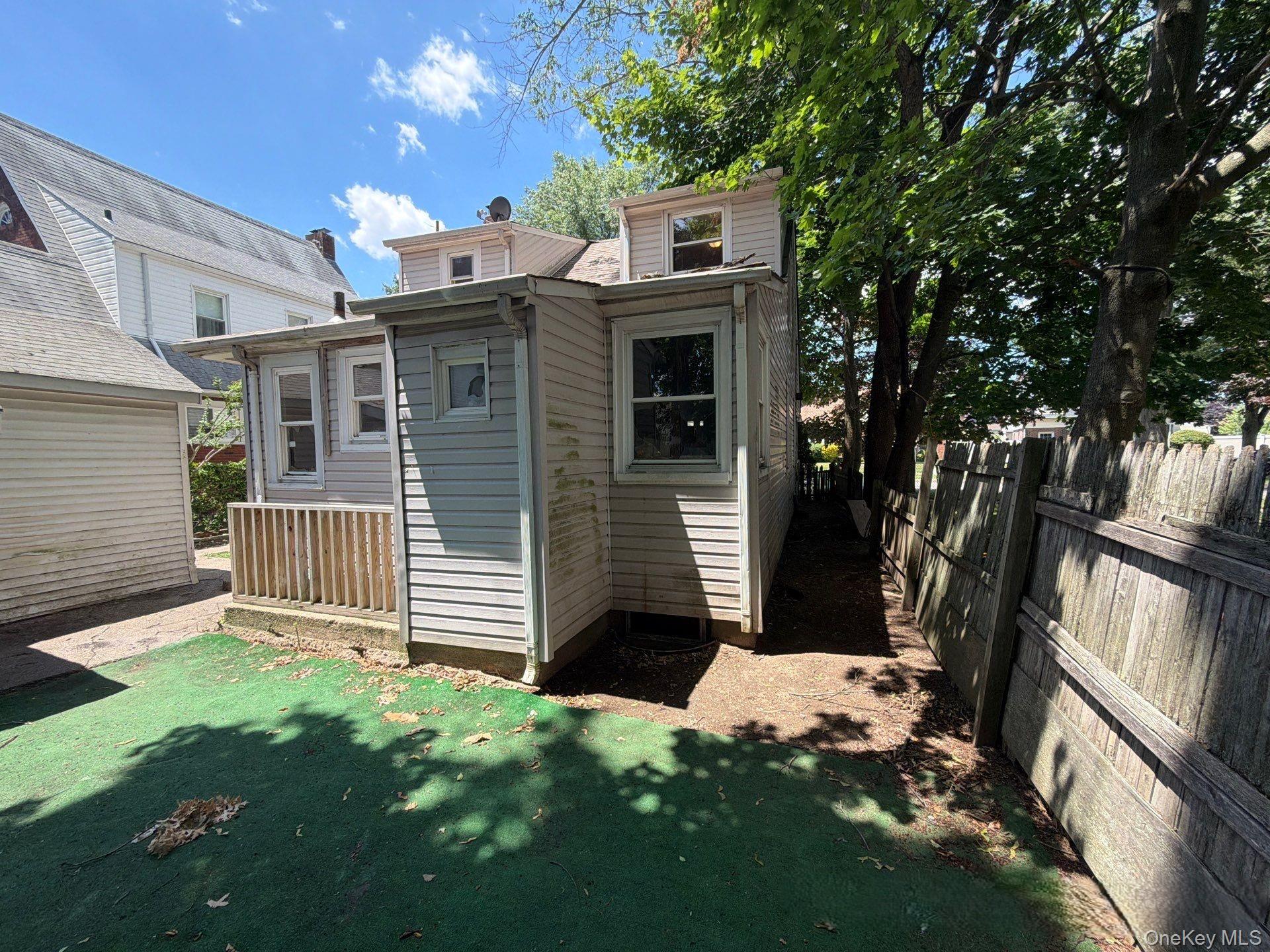 30 Pierson Avenue Property Photo 17