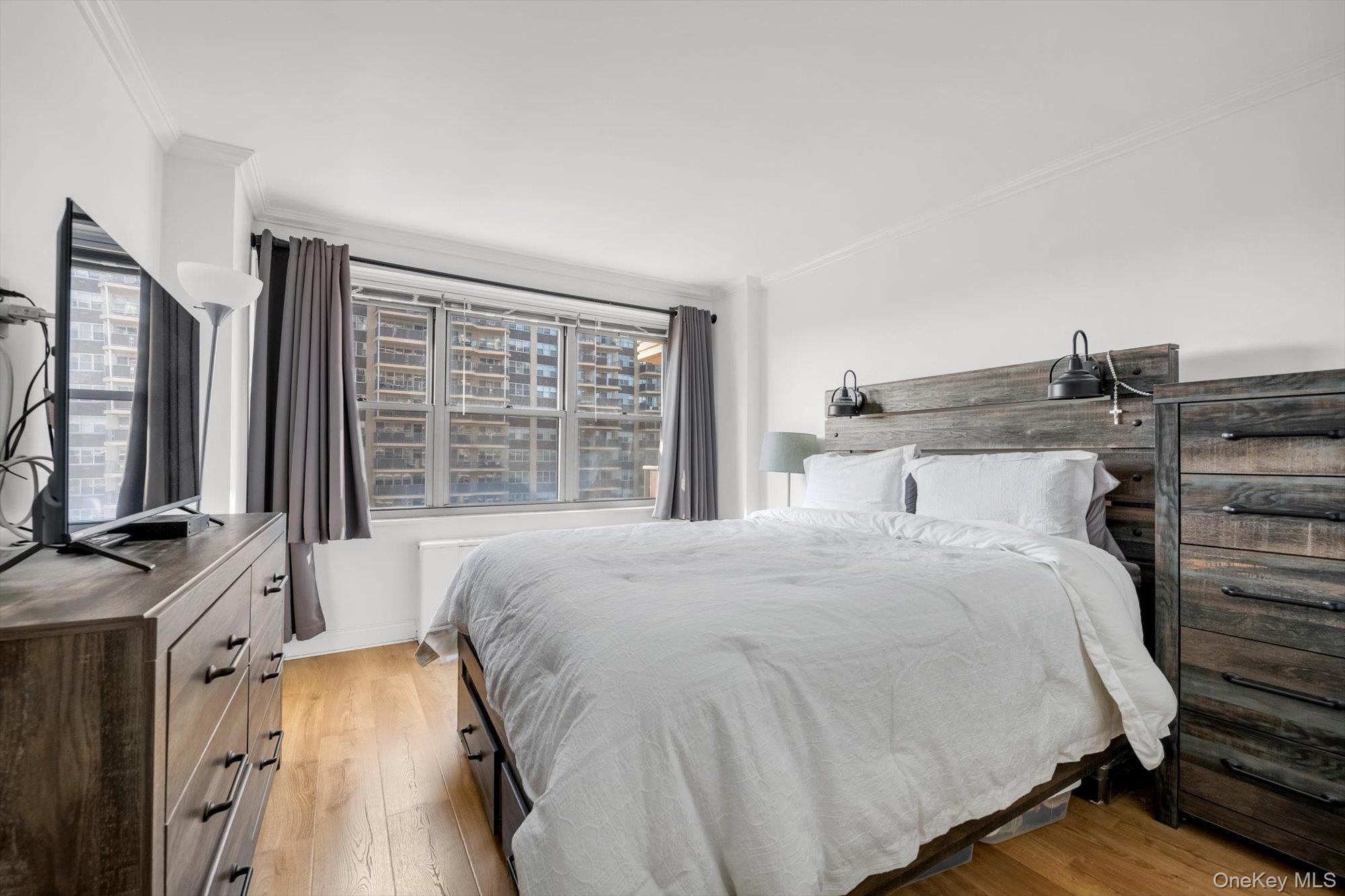 1805 215th Street 5c Property Photo 8