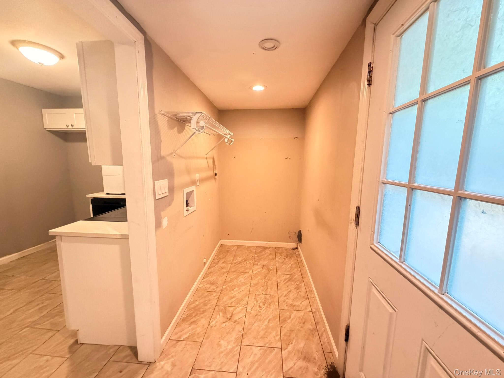93 Lynbrook Drive Property Photo 10