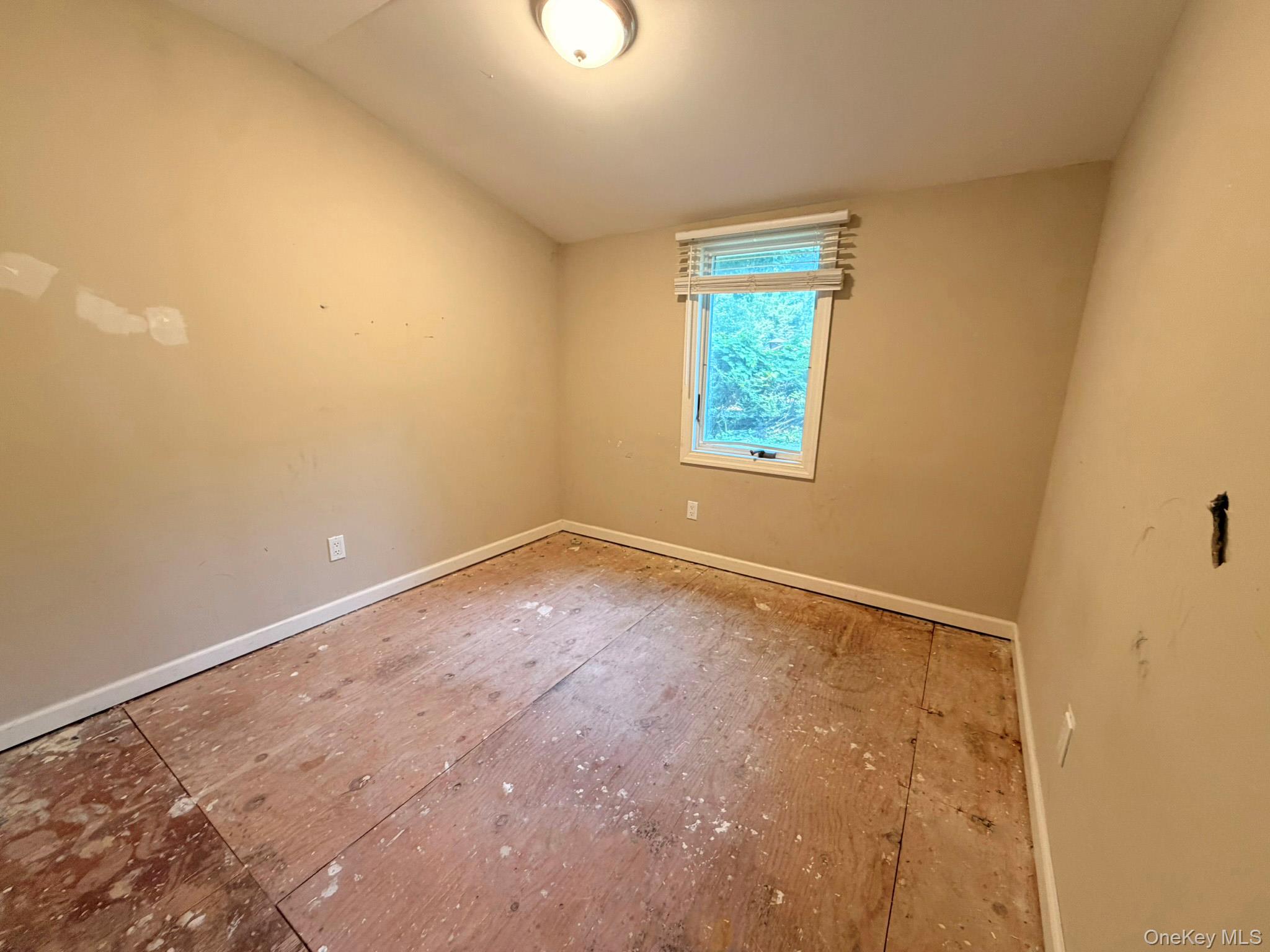 93 Lynbrook Drive Property Photo 11