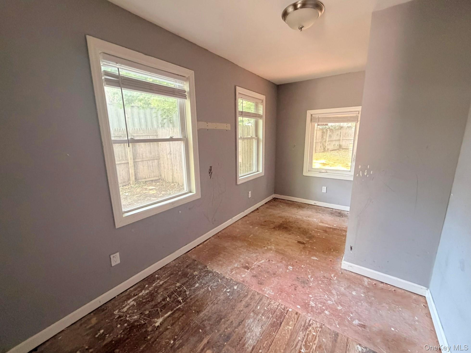 93 Lynbrook Drive Property Photo 15