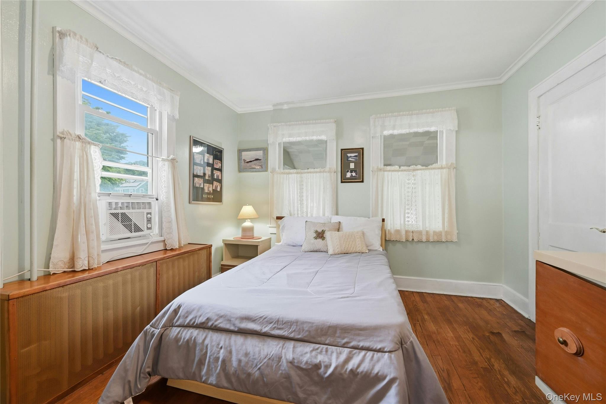 18 2nd Avenue Property Photo 13
