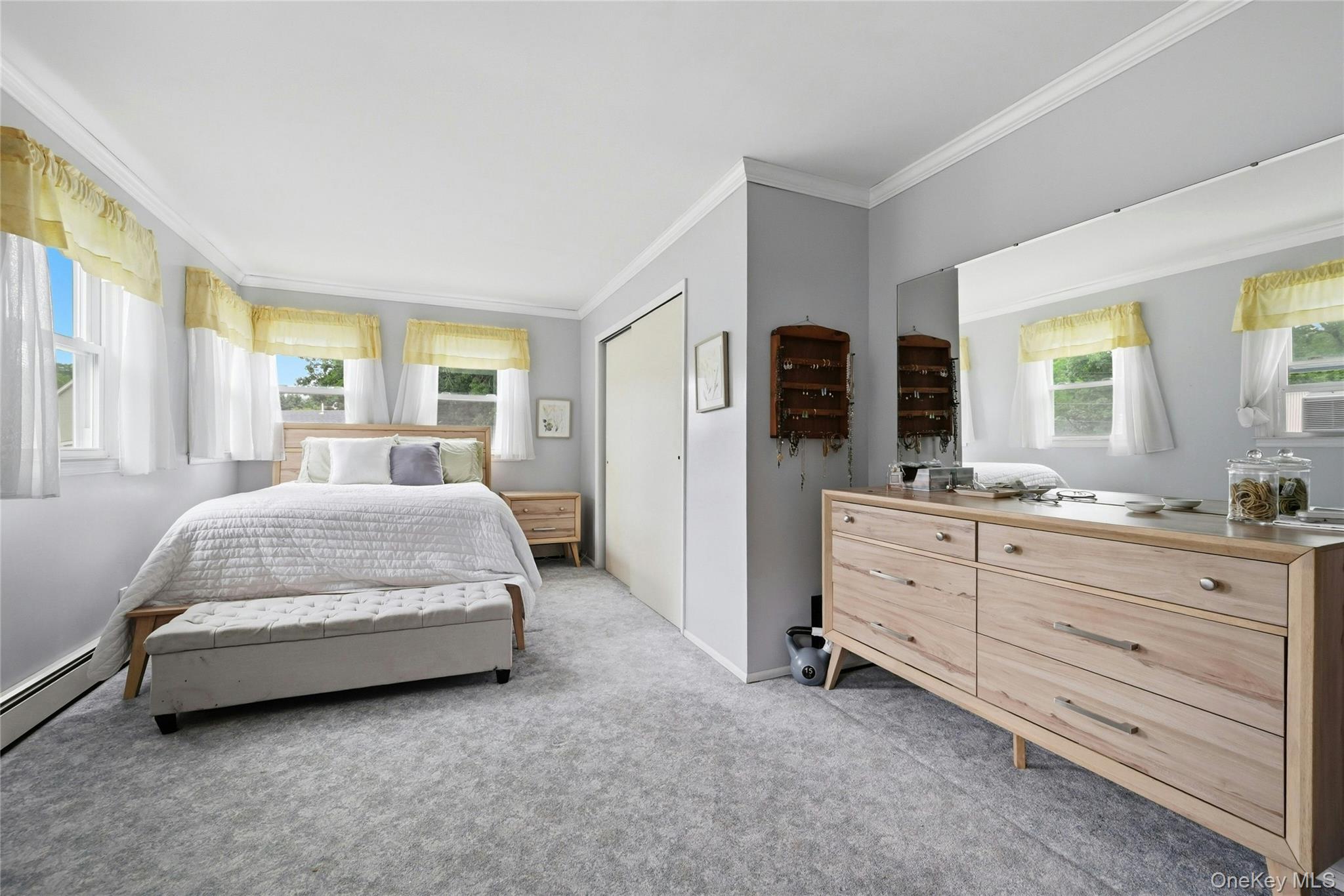 18 2nd Avenue Property Photo 19