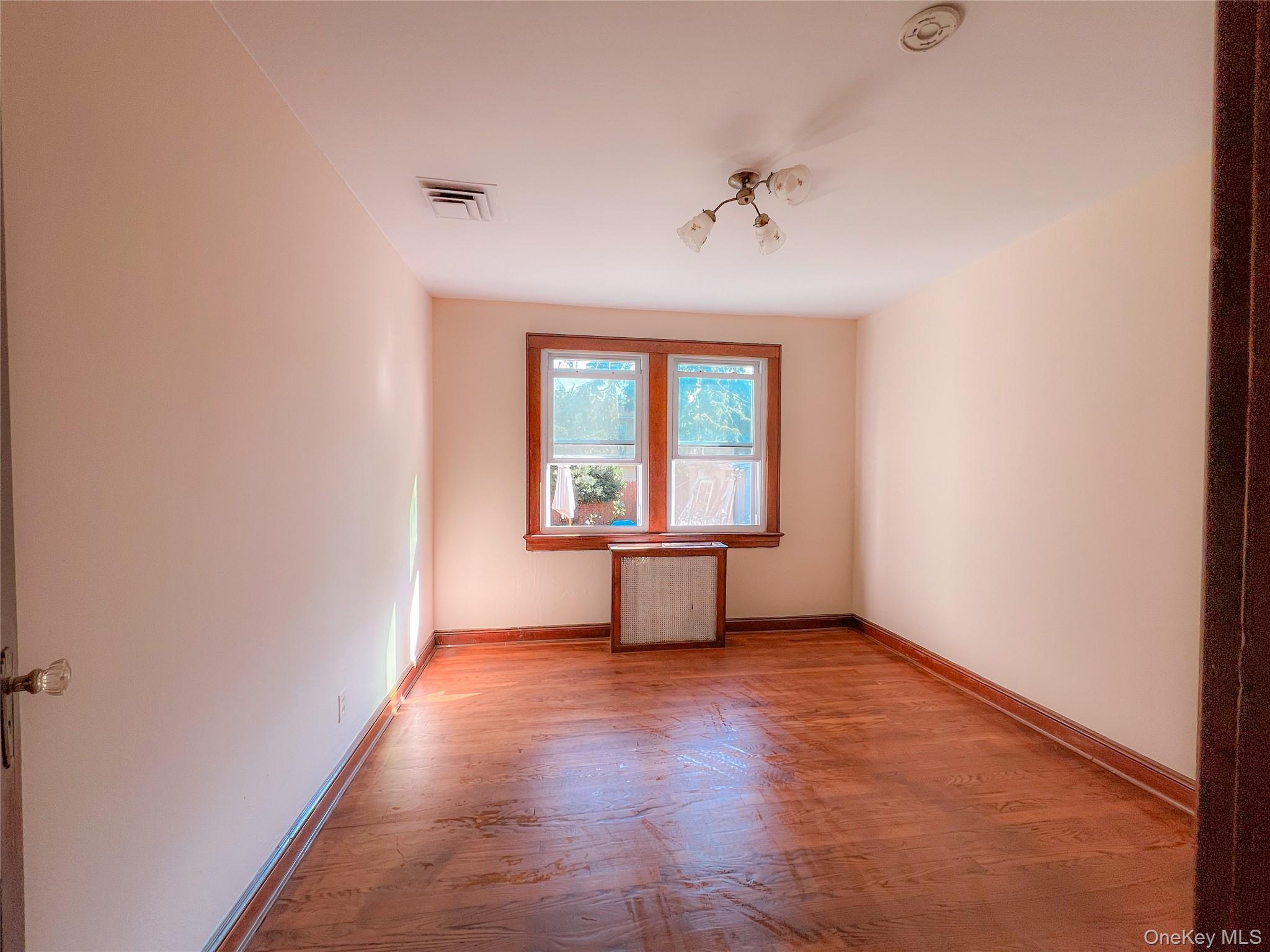 109 L Street Property Photo 6