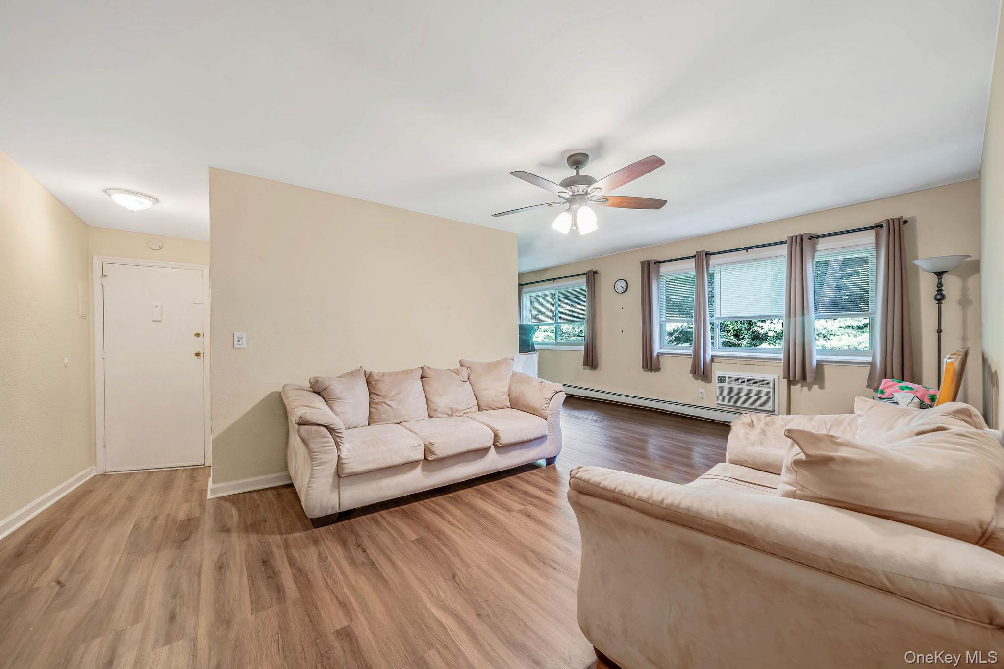 2449f Union Boulevard 9b Property Photo 3