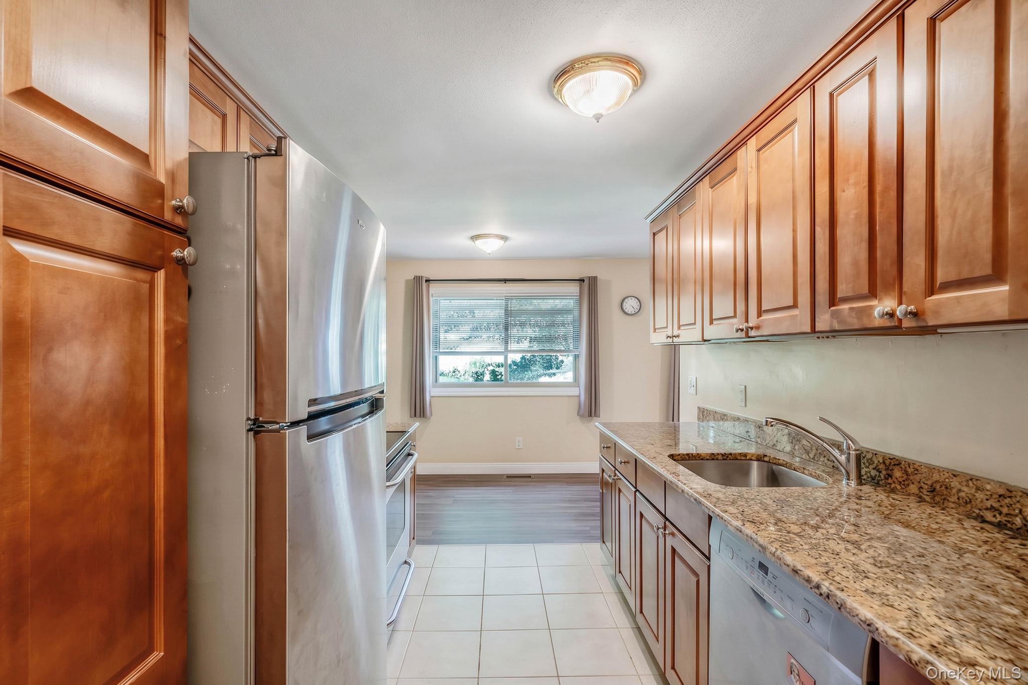 2449f Union Boulevard 9b Property Photo 5
