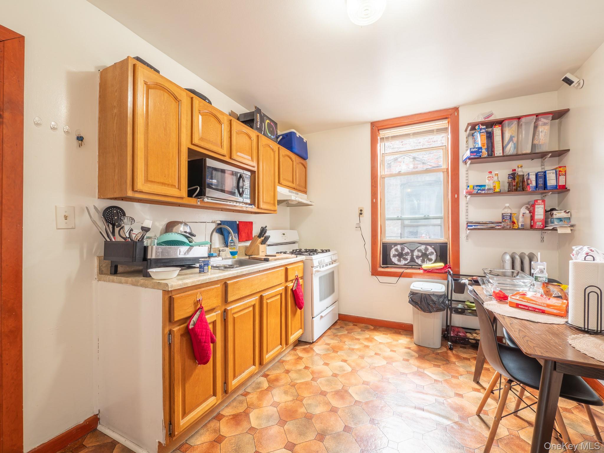 909 Mother Gaston Boulevard Property Photo 31