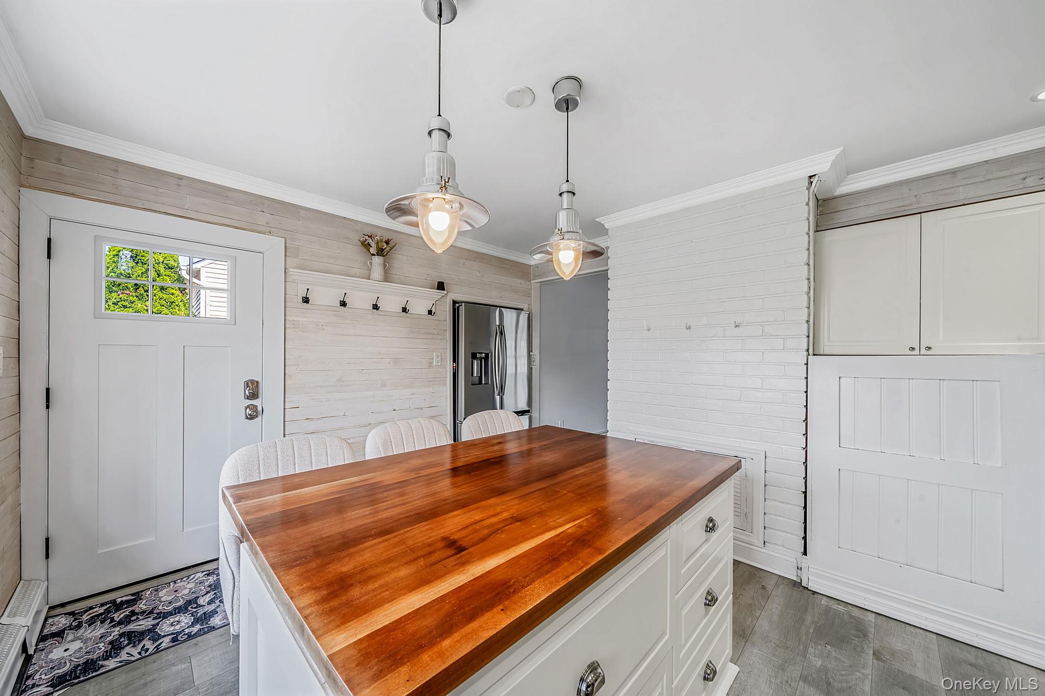90 Twin Lane Property Photo 4