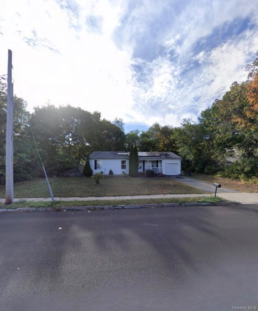 316 Leaf Avenue Property Photo 3