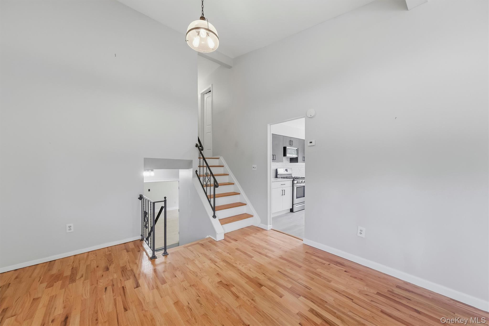 7 Elmwood Drive Property Photo 8