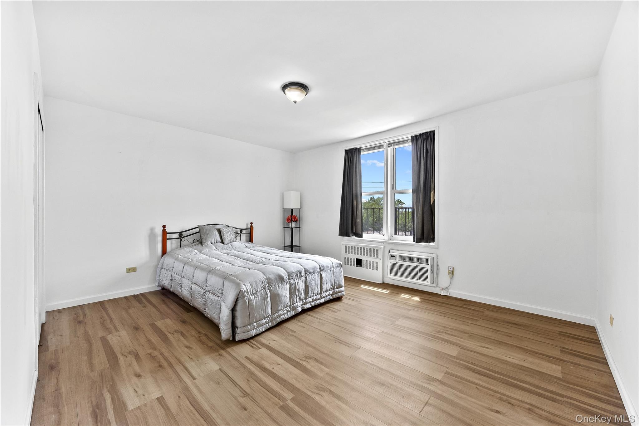 210-50 41st Avenue 5c Property Photo 10