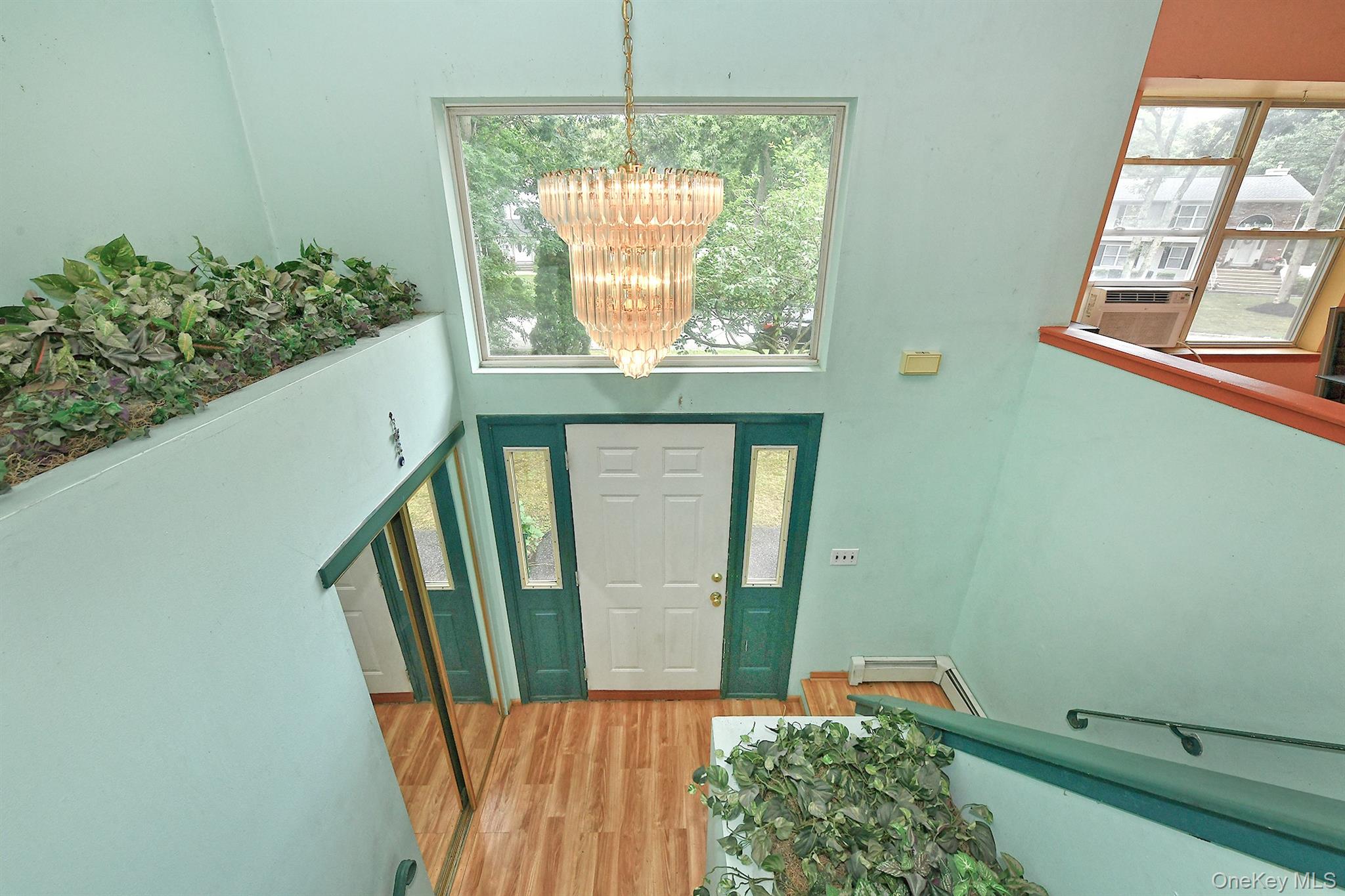 10 Woodbrook Circle Property Photo 6