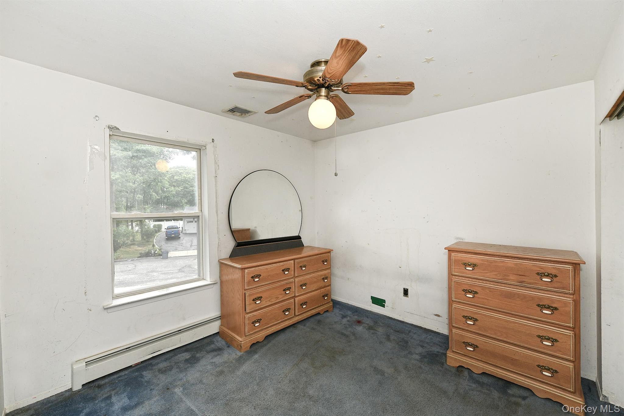 10 Woodbrook Circle Property Photo 15