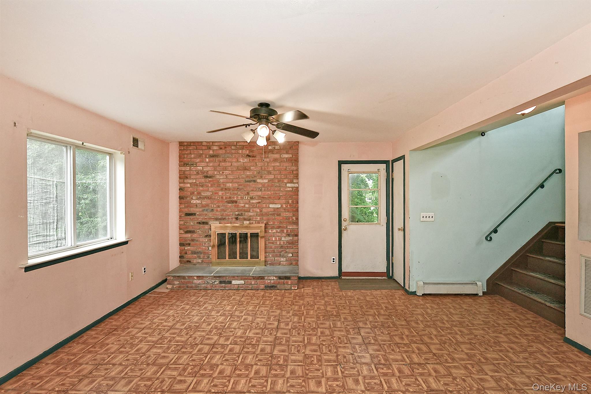 10 Woodbrook Circle Property Photo 19