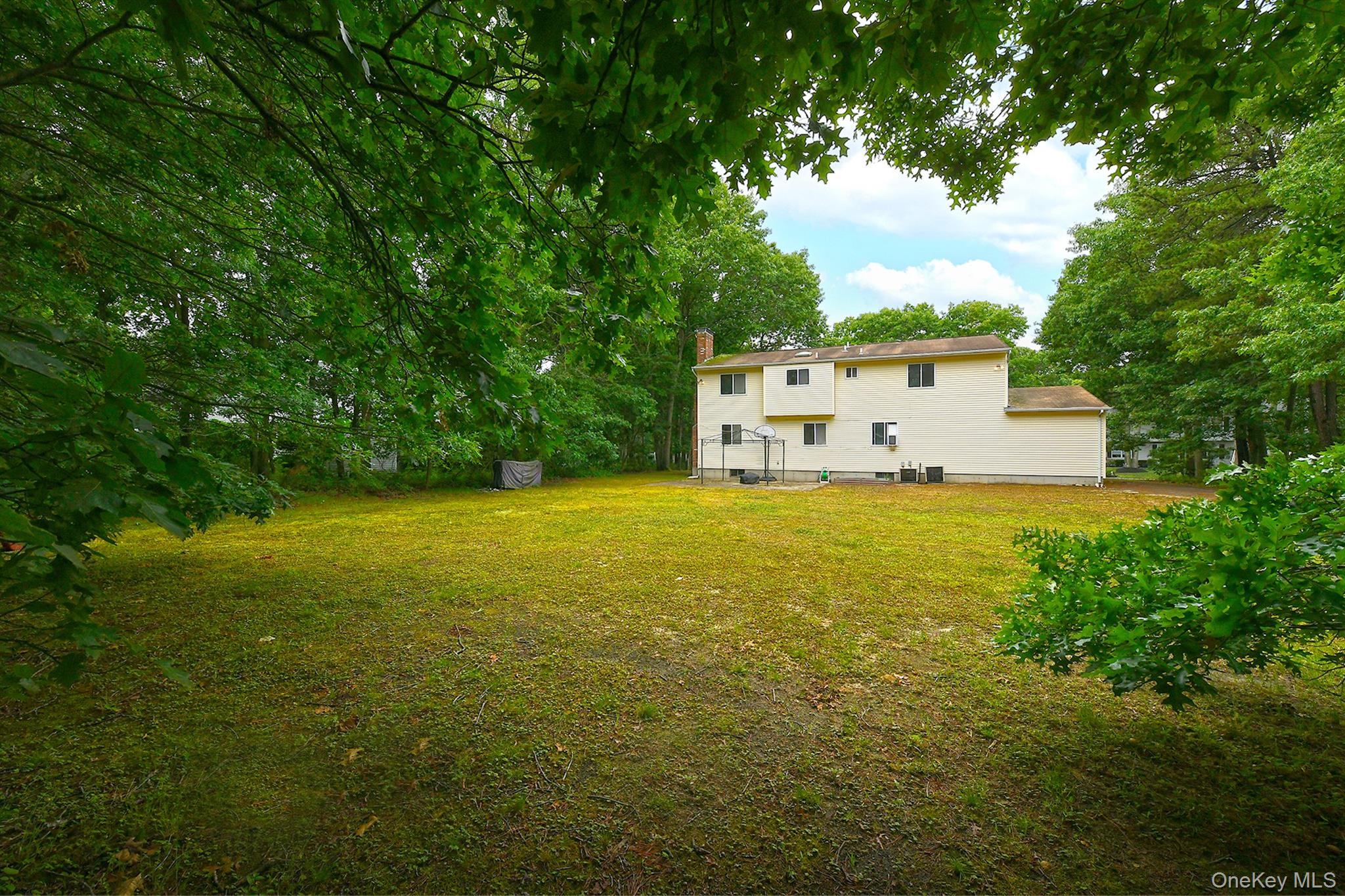 10 Woodbrook Circle Property Photo 31
