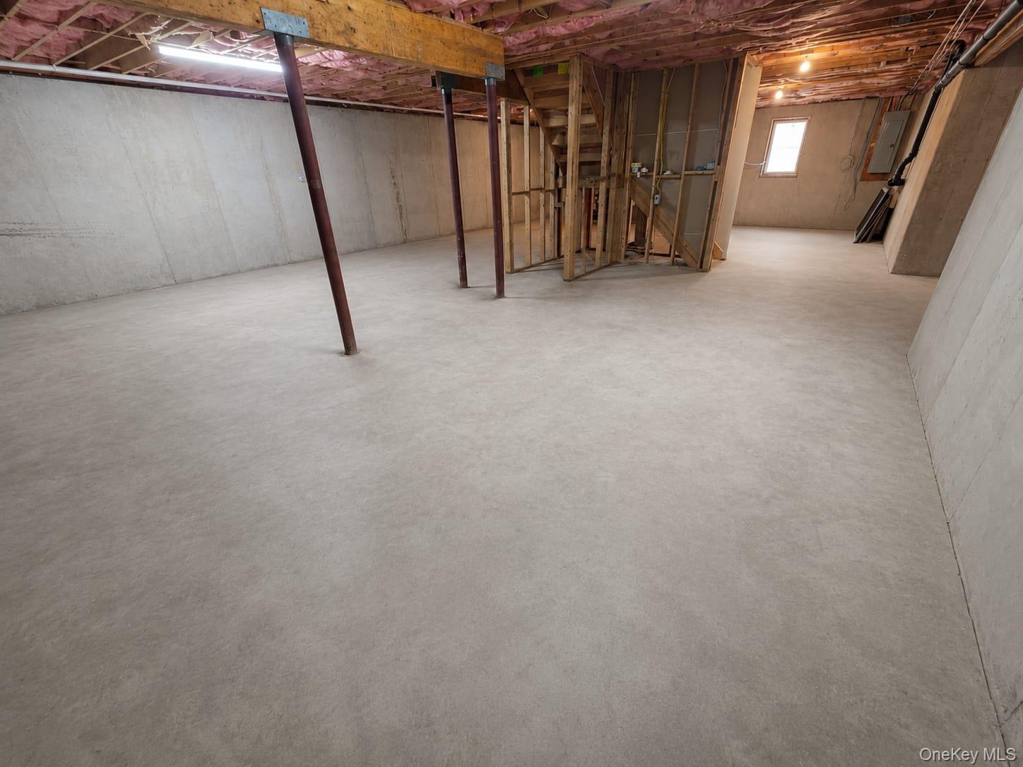 8 Brian Court Property Photo 31