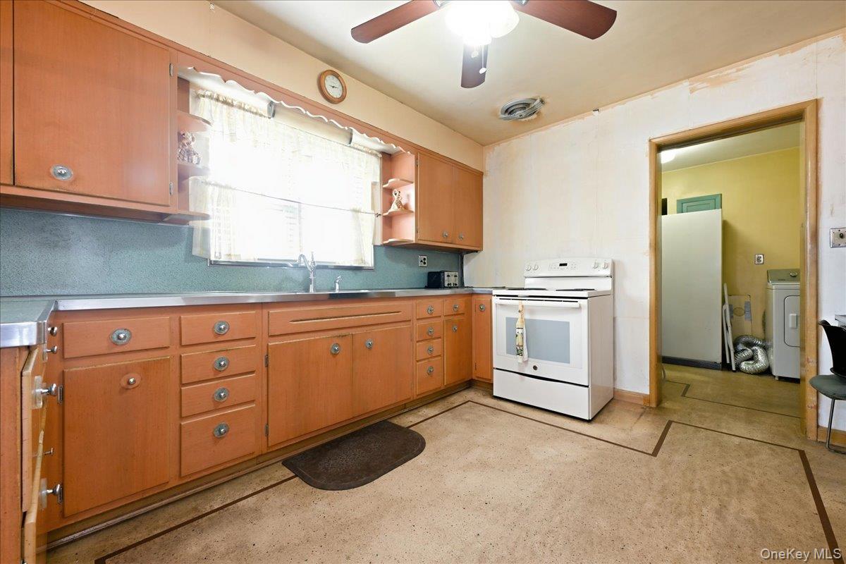 2726 Cypress Avenue Property Photo 9