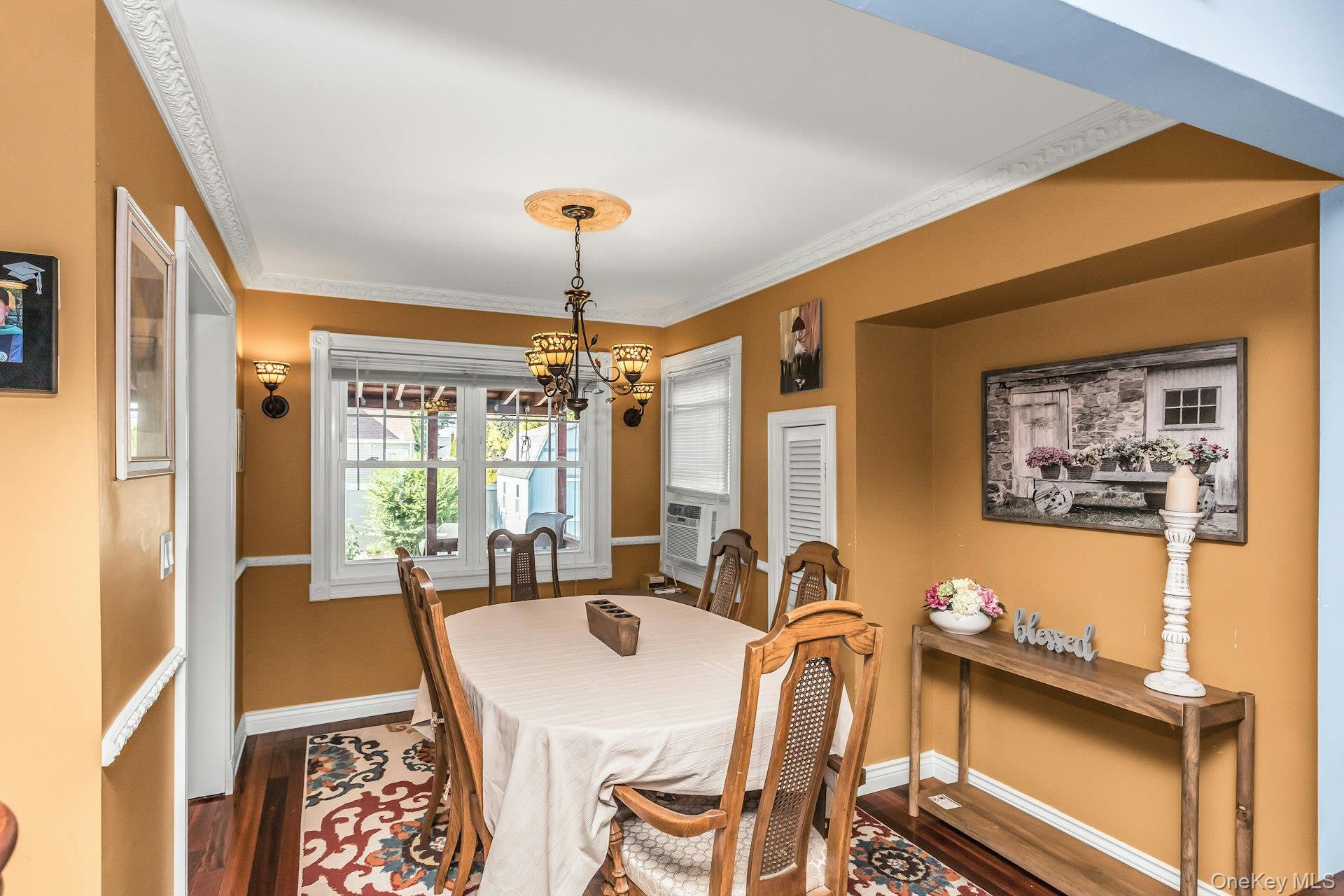 219 N Nassau Avenue Property Photo 8