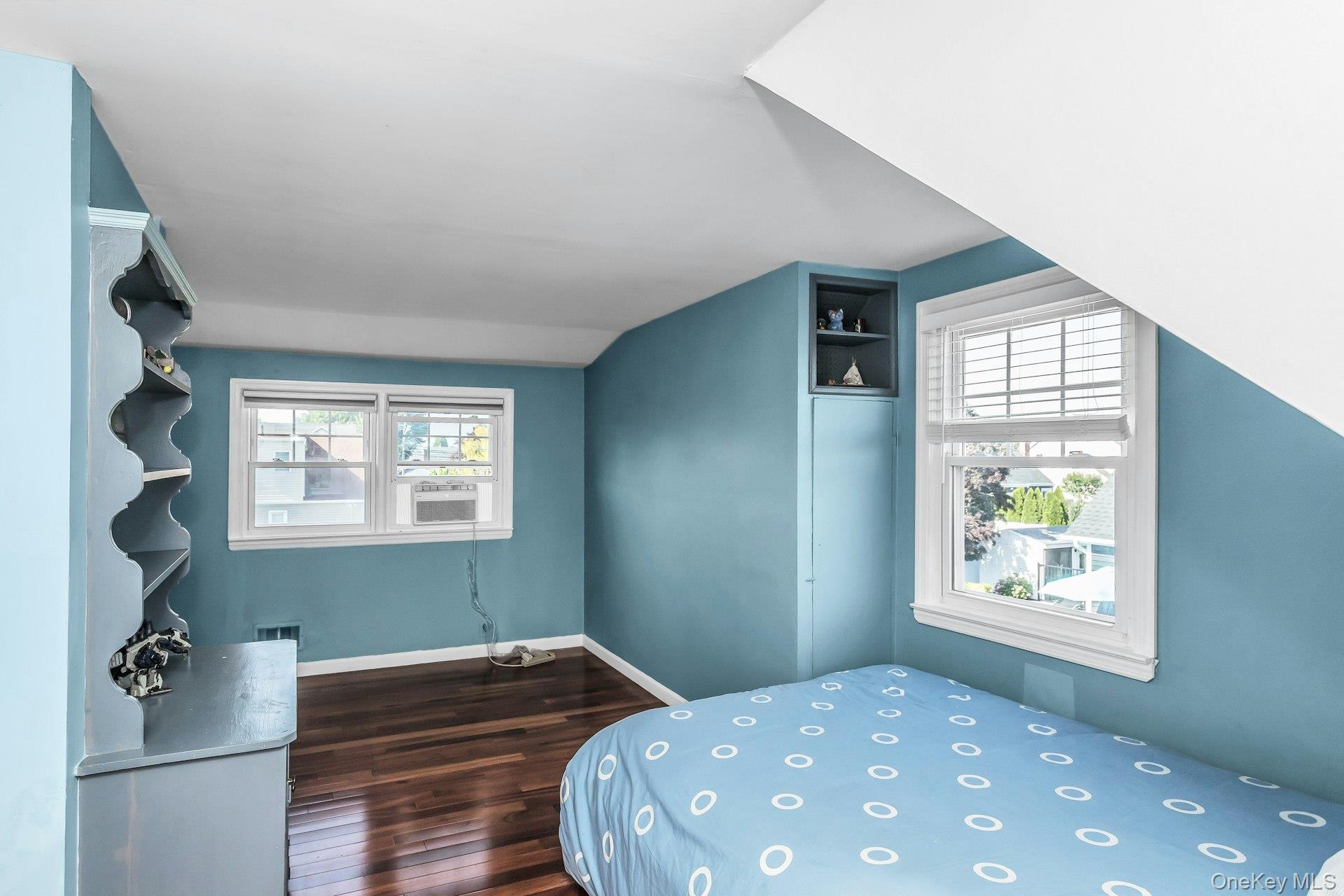219 N Nassau Avenue Property Photo 25
