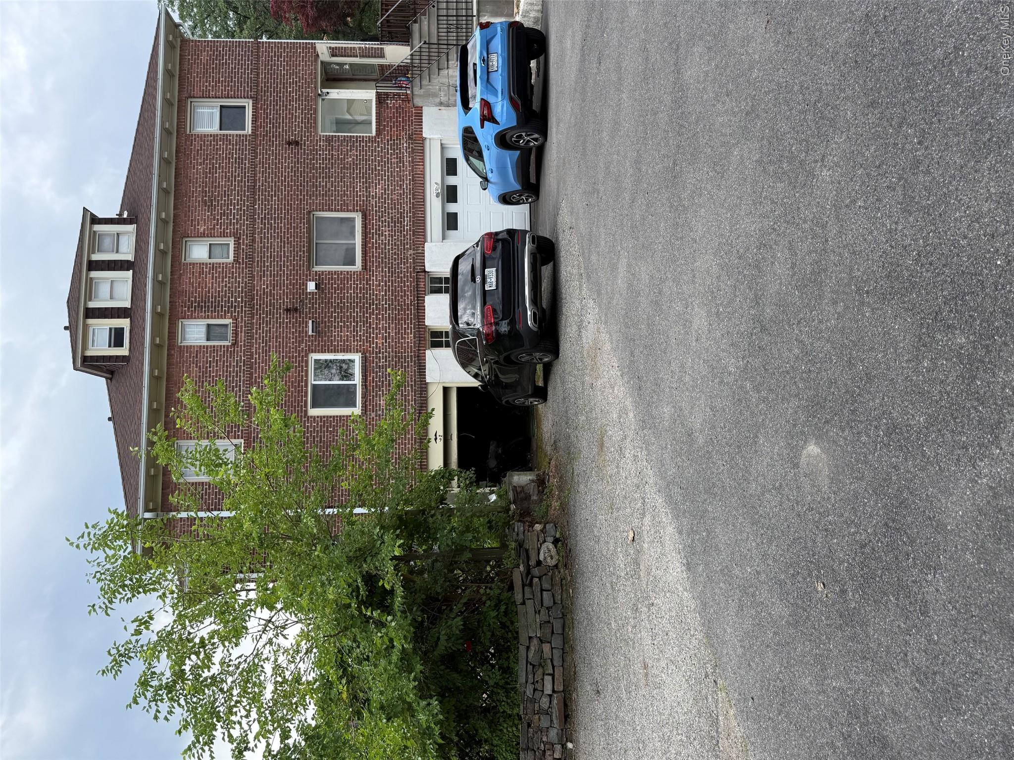 92 Woodland Avenue Property Photo 4