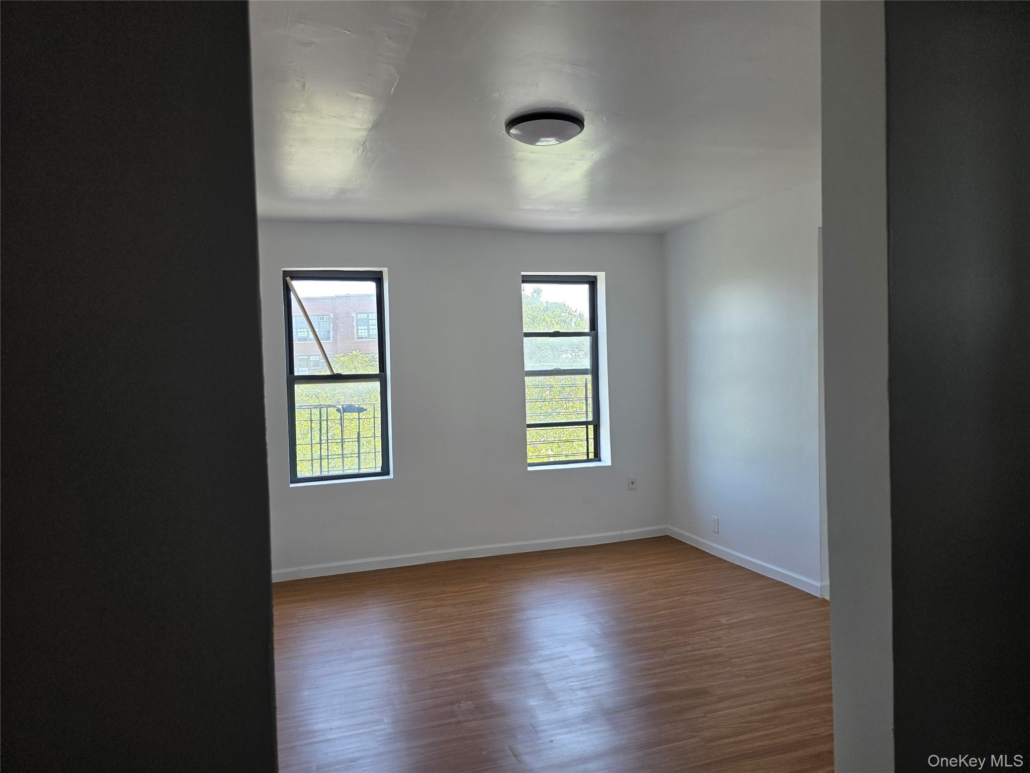 855 E 178th Street 18d Property Photo 4