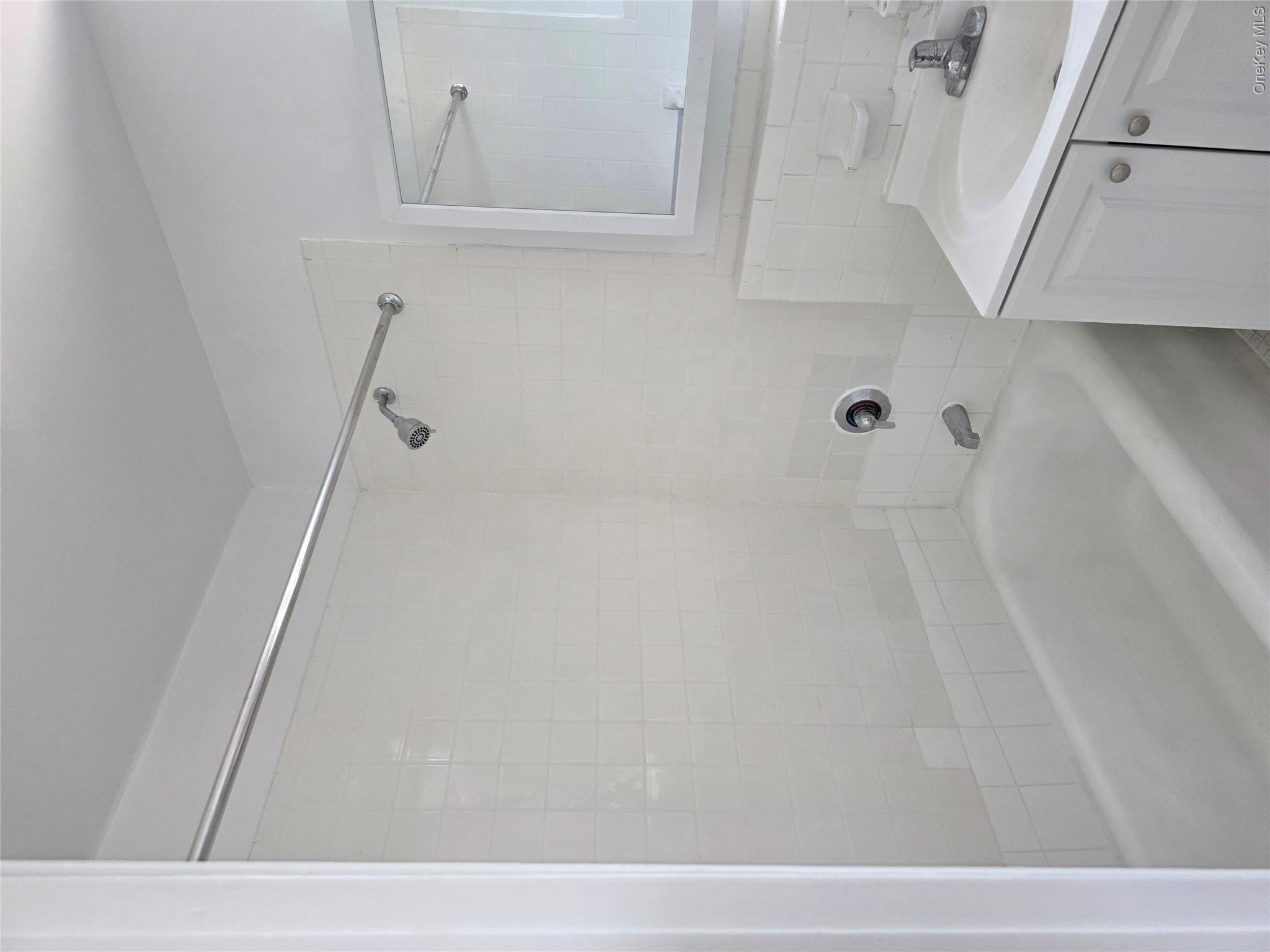855 E 178th Street 18d Property Photo 10