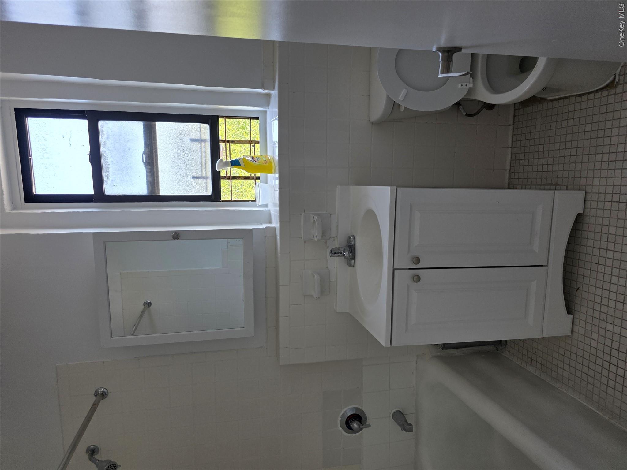 855 E 178th Street 18d Property Photo 11