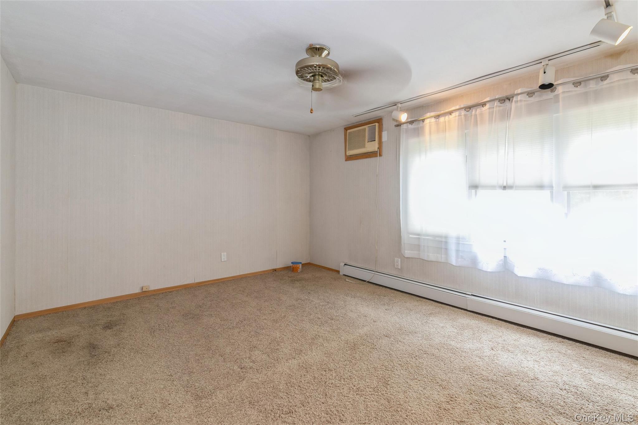 28 Campus Lane Property Photo 29