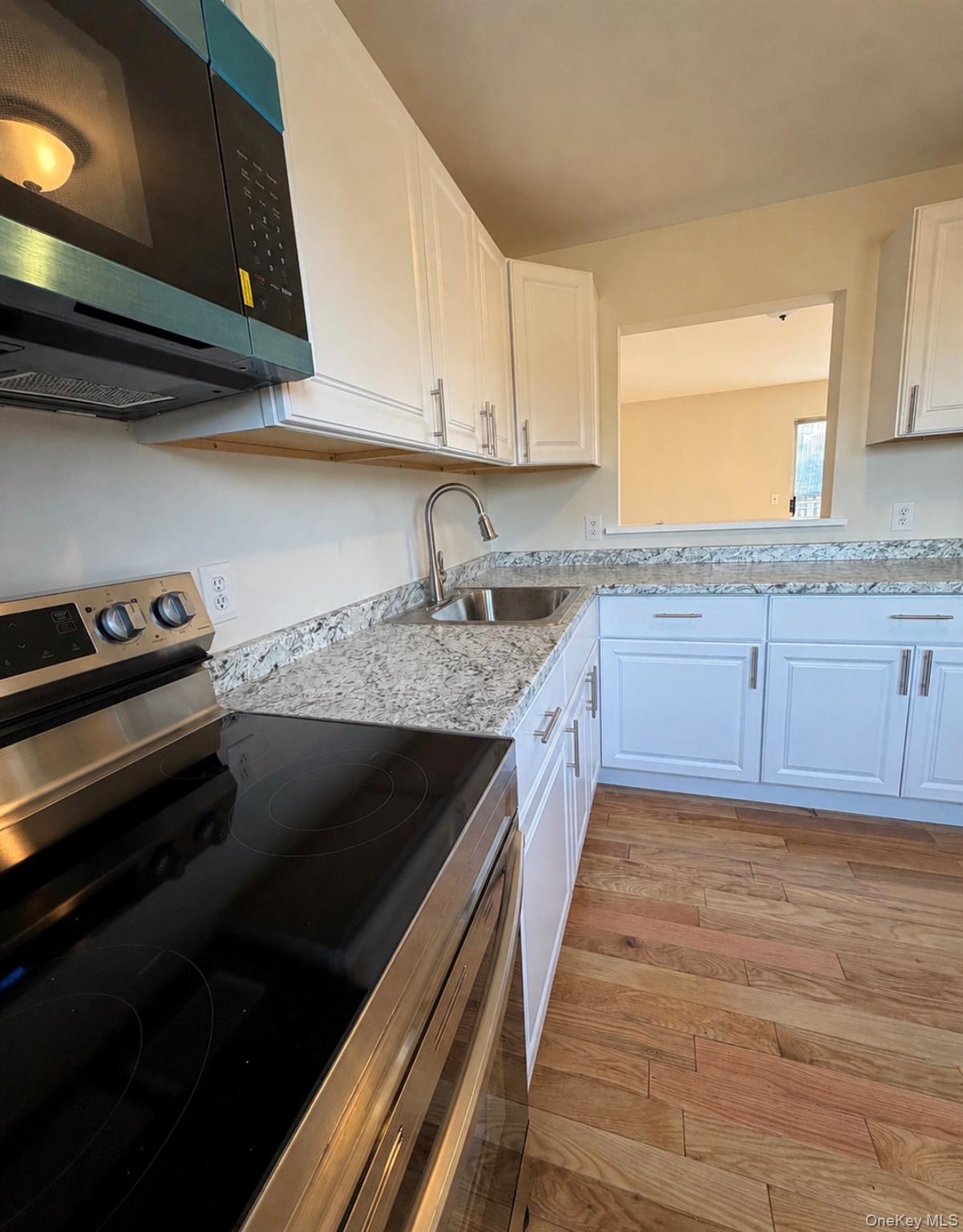 502 Harbor View Court Property Photo 4