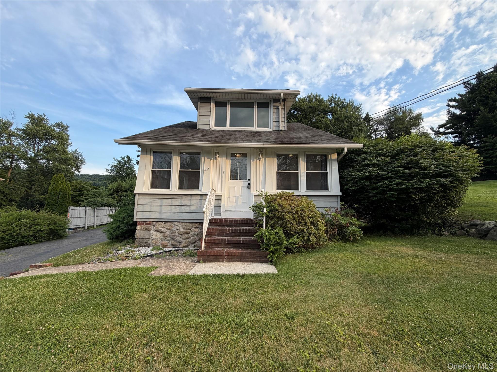 29 Ramapo Road Property Photo 2