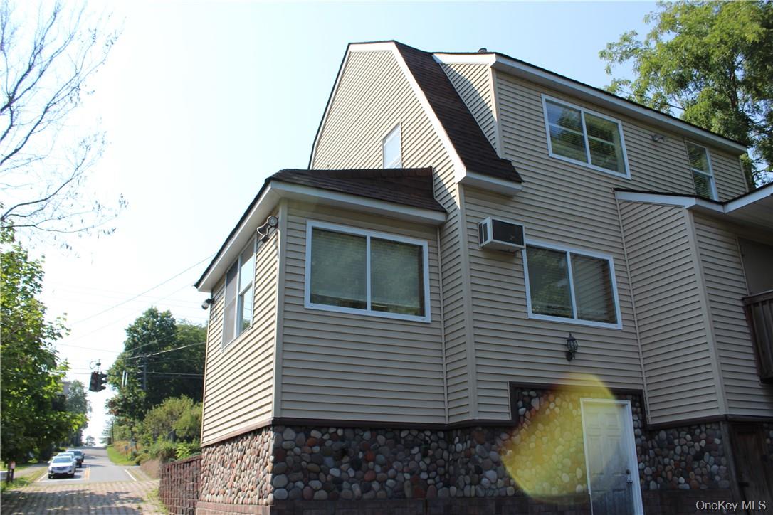 58 Pleasant Street Property Photo 2