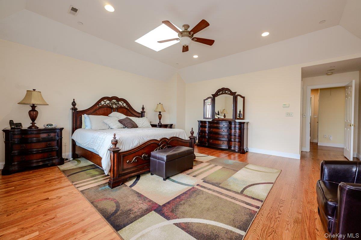 124 Lakeview Avenue Property Photo 19