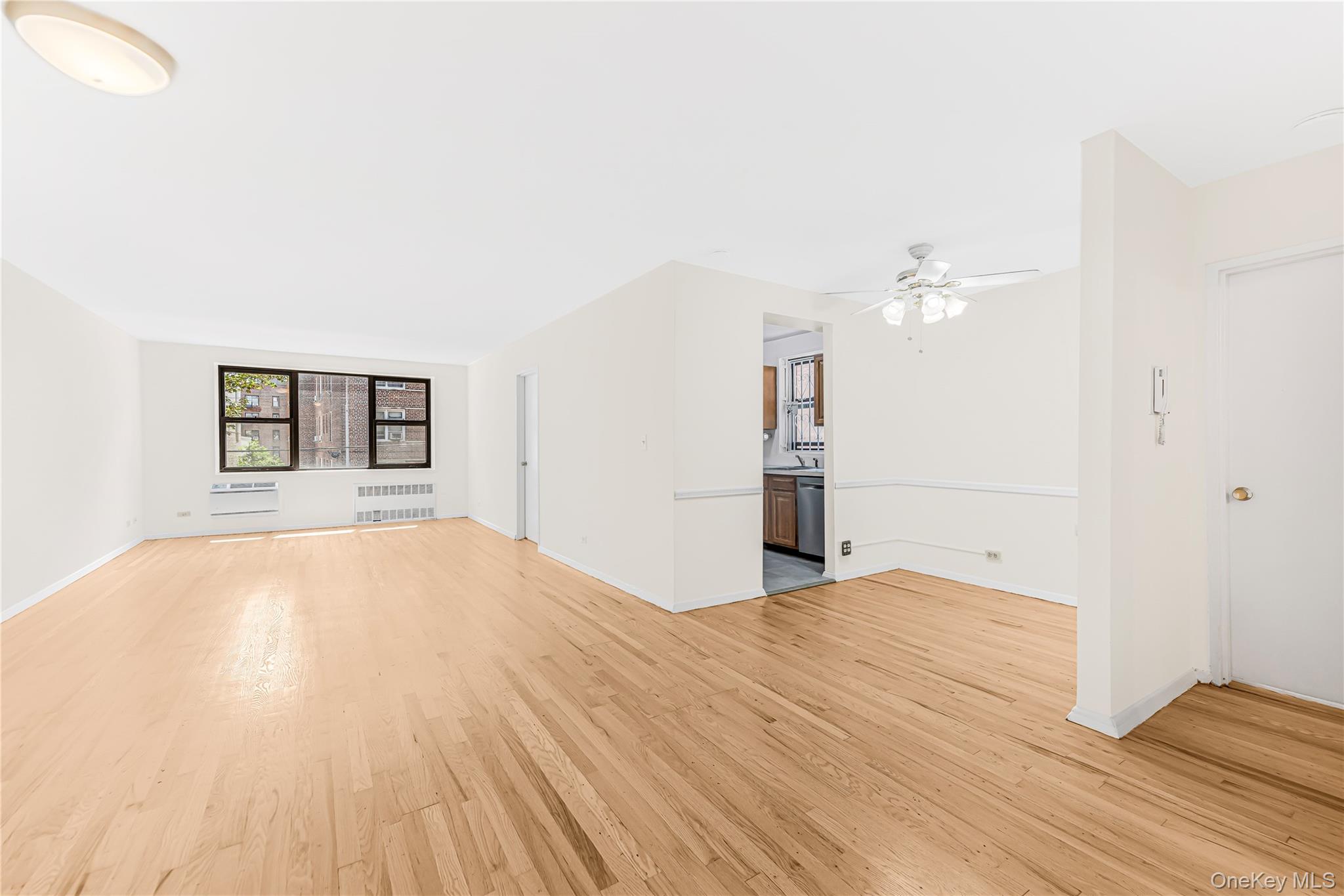 3215 Arlington Avenue 3E Property Photo 1