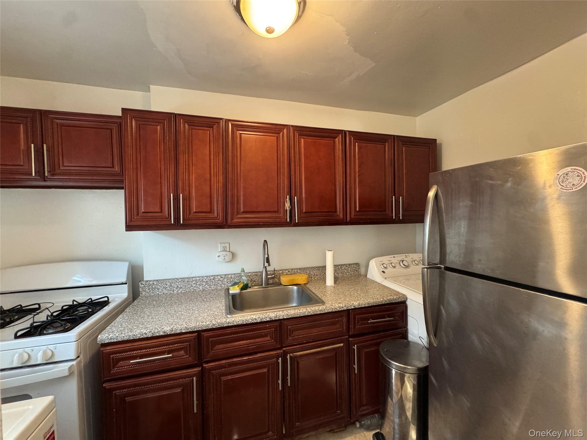 260-38 73 Avenue B1 Property Photo 7