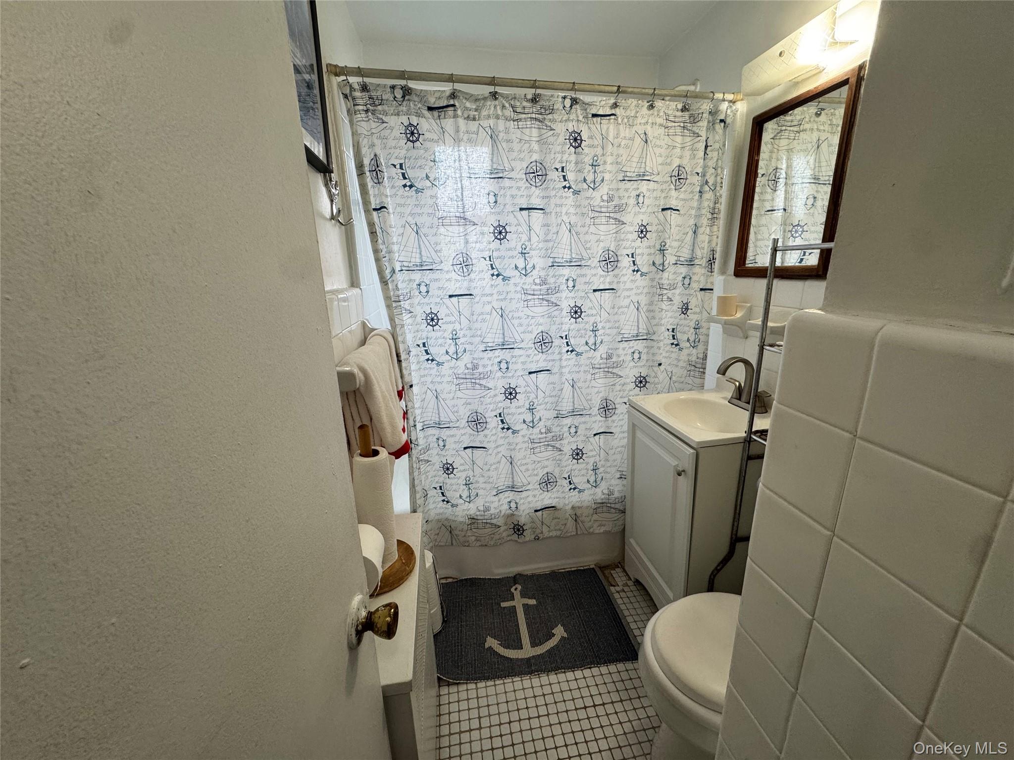 260-38 73 Avenue B1 Property Photo 9