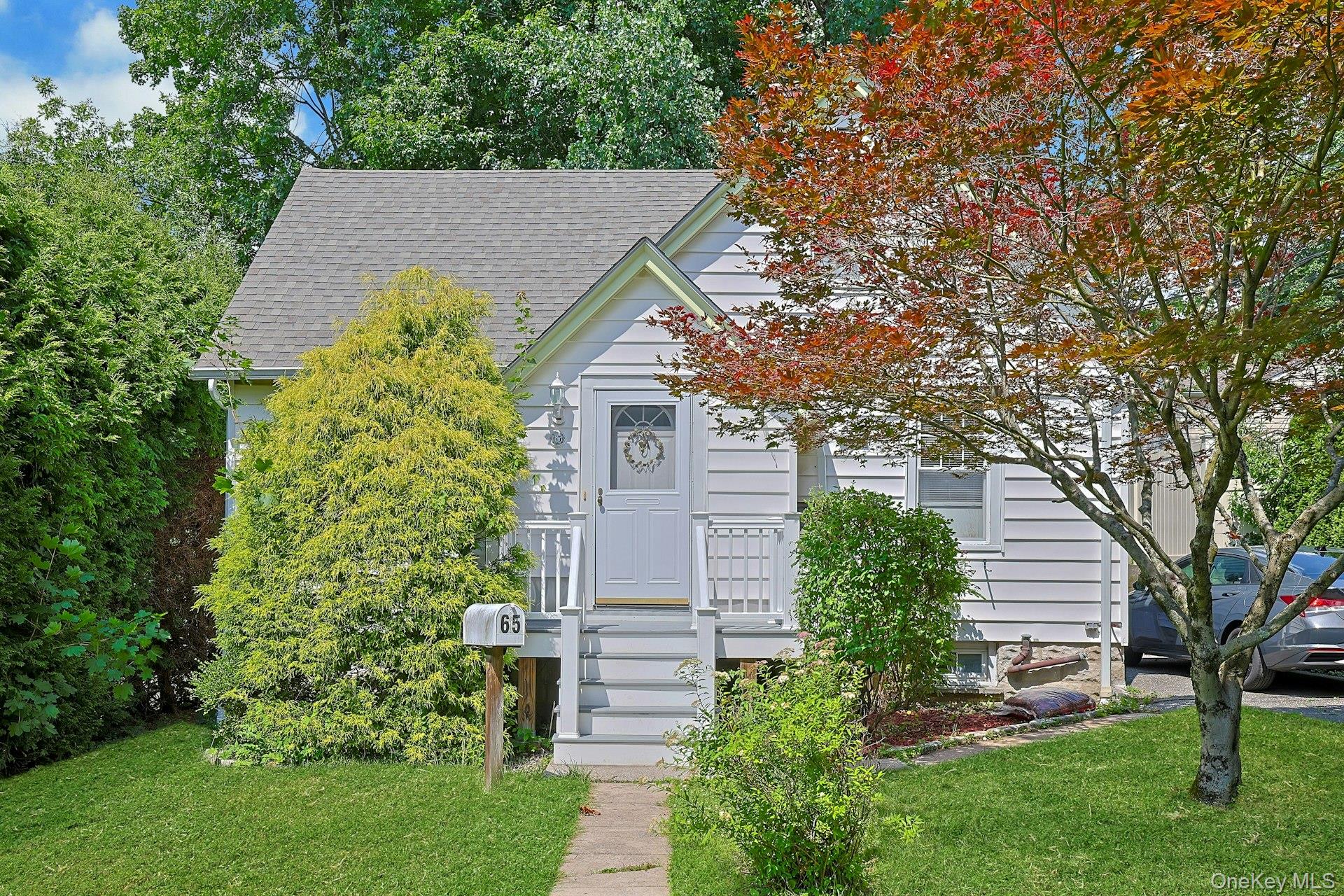65 Laurel Place Property Photo 1