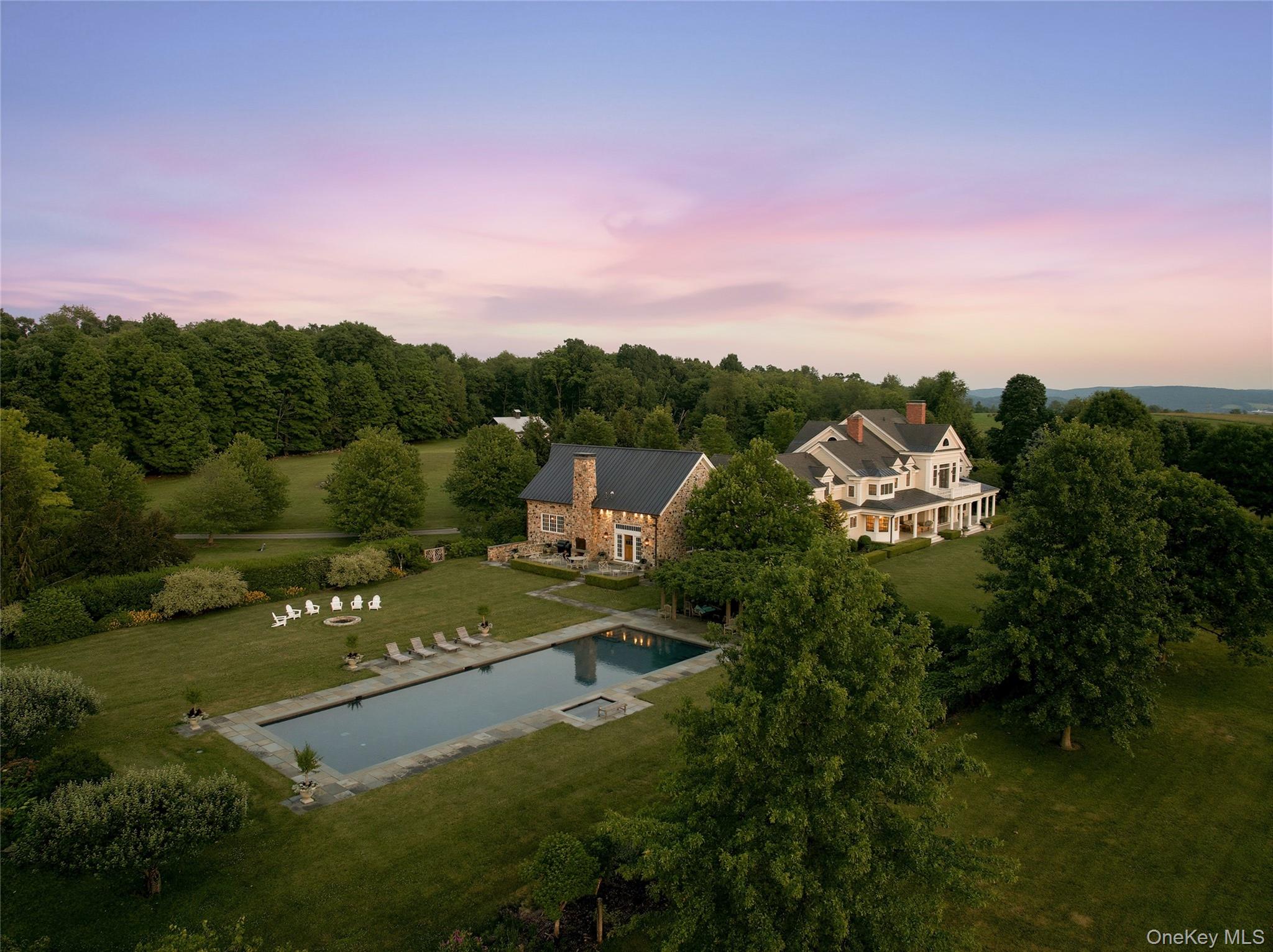 147 Moadock Road Property Photo 3