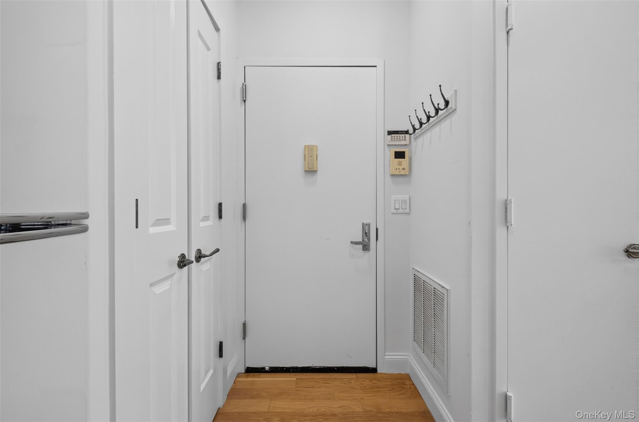 100 Engert Avenue 5c Property Photo 7