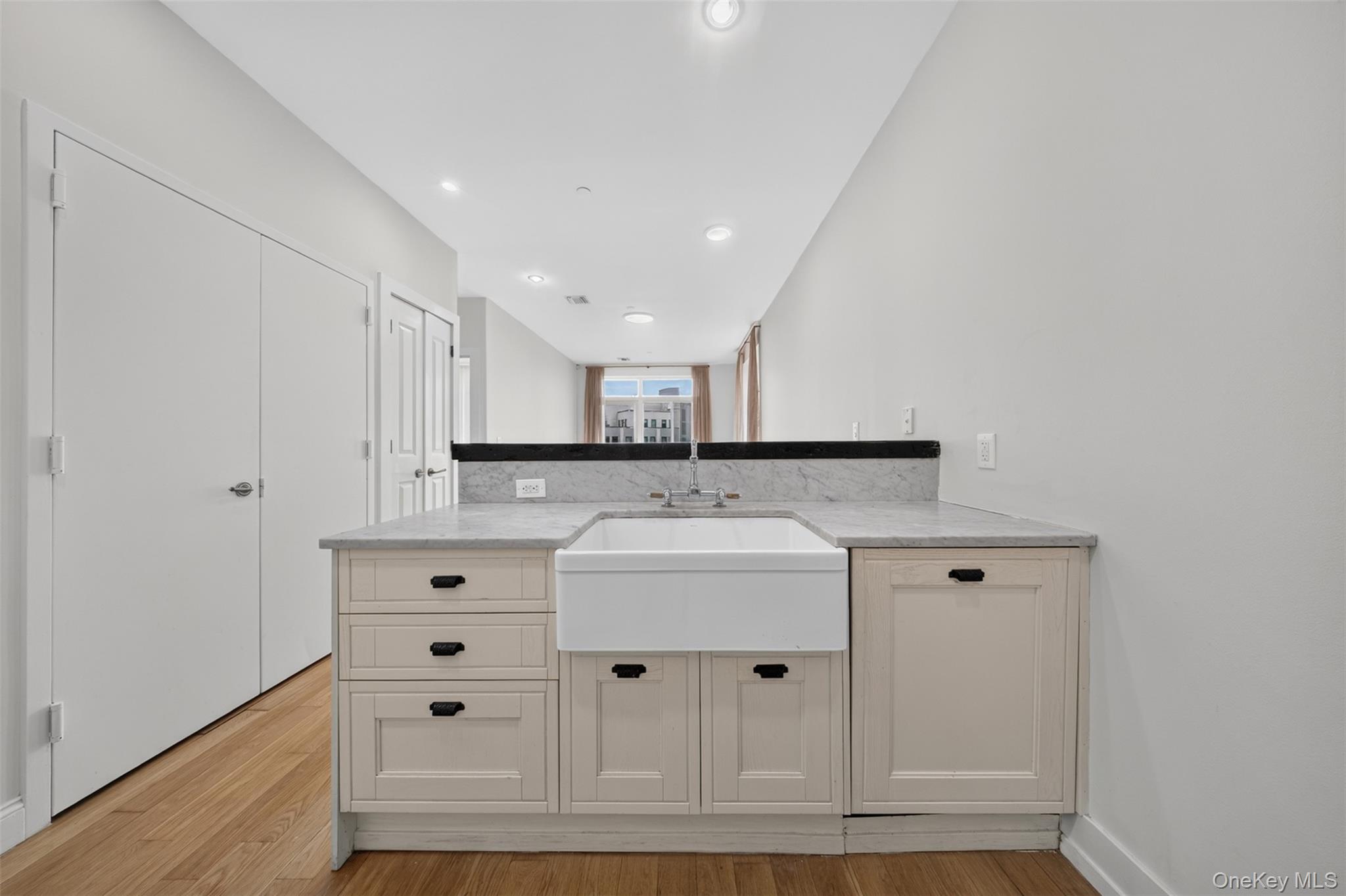 100 Engert Avenue 5c Property Photo 11