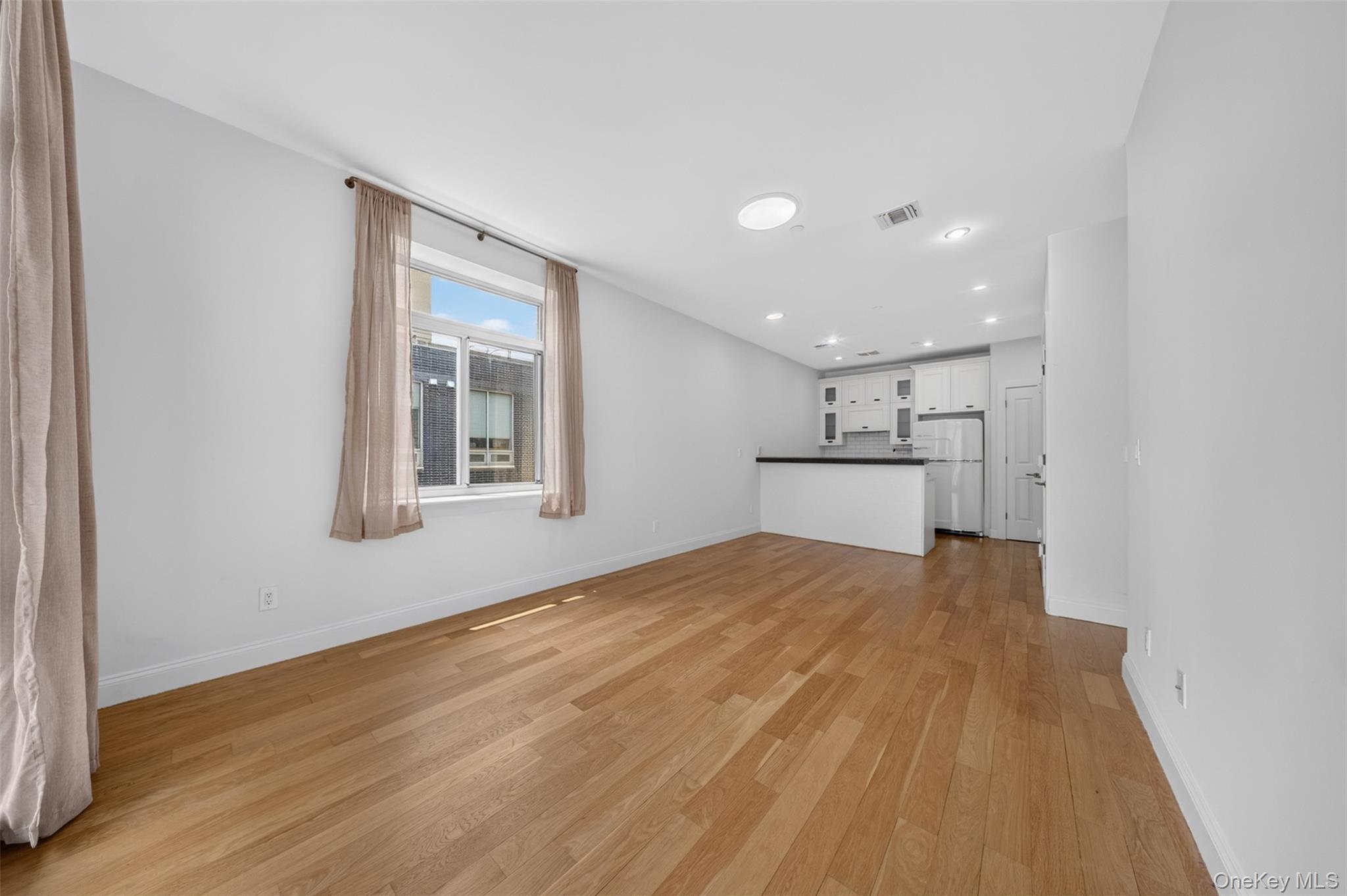 100 Engert Avenue 5c Property Photo 14