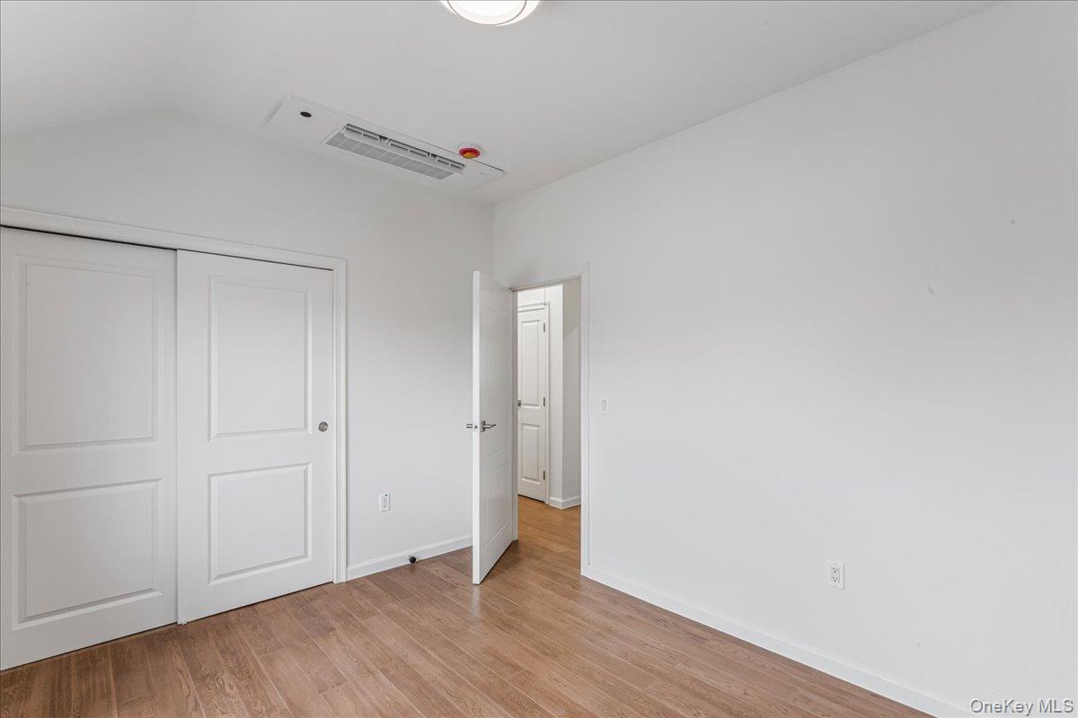 15033 Hawtree St Property Photo 27