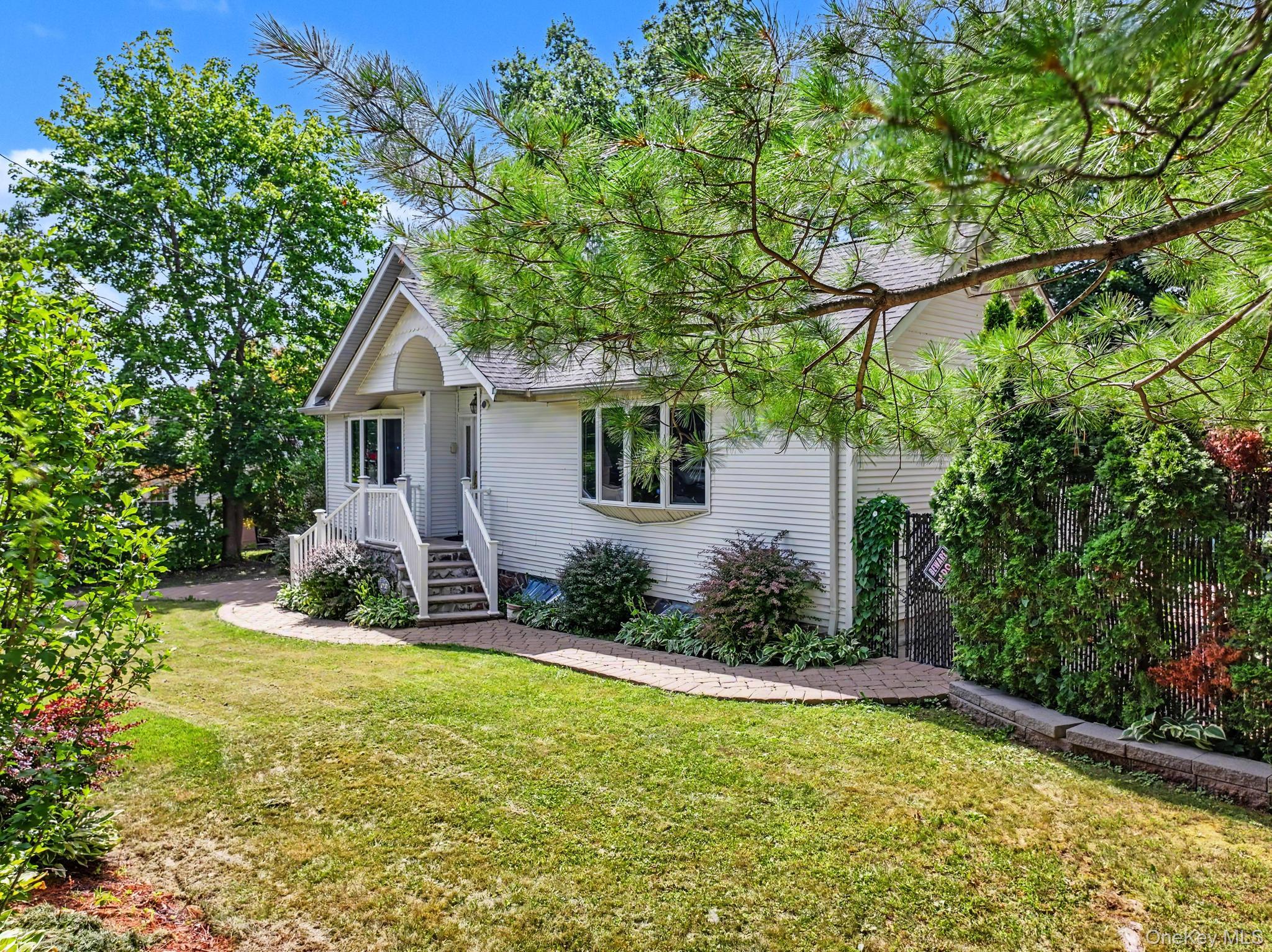 42 Highview Avenue Property Photo 4