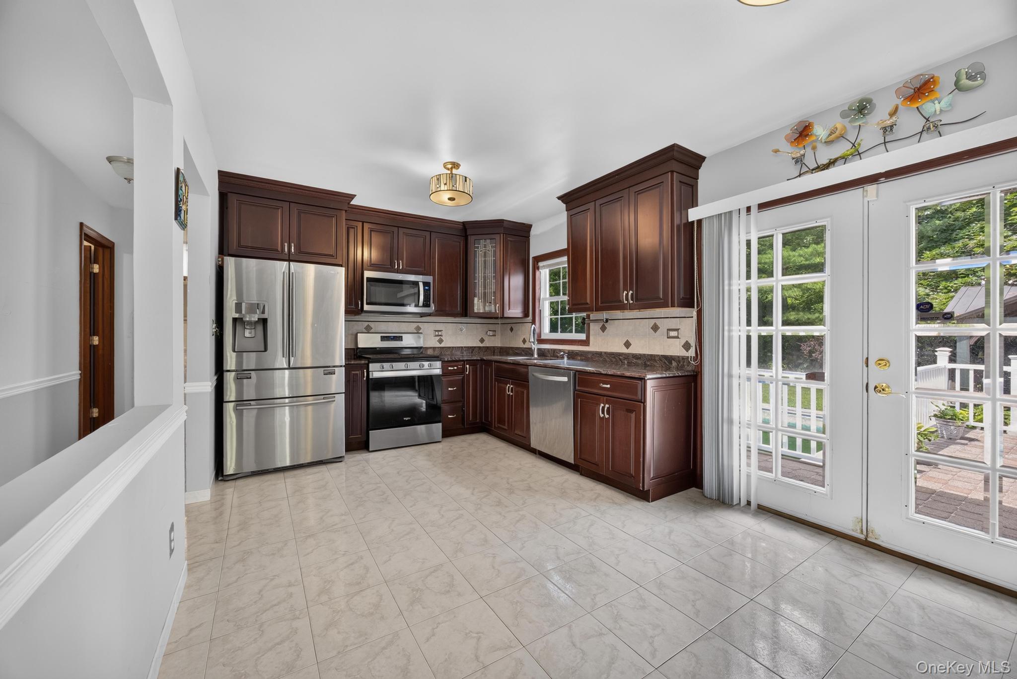 42 Highview Avenue Property Photo 7