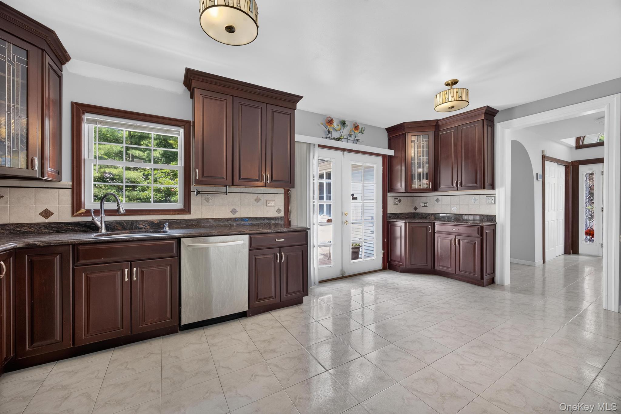 42 Highview Avenue Property Photo 8