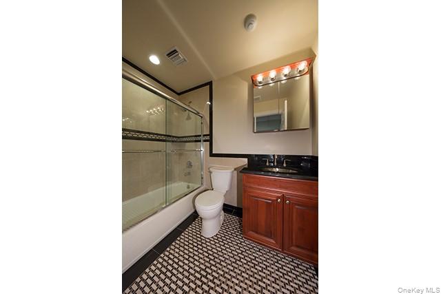 5000 Townhouse Drive 1505 Property Photo 5