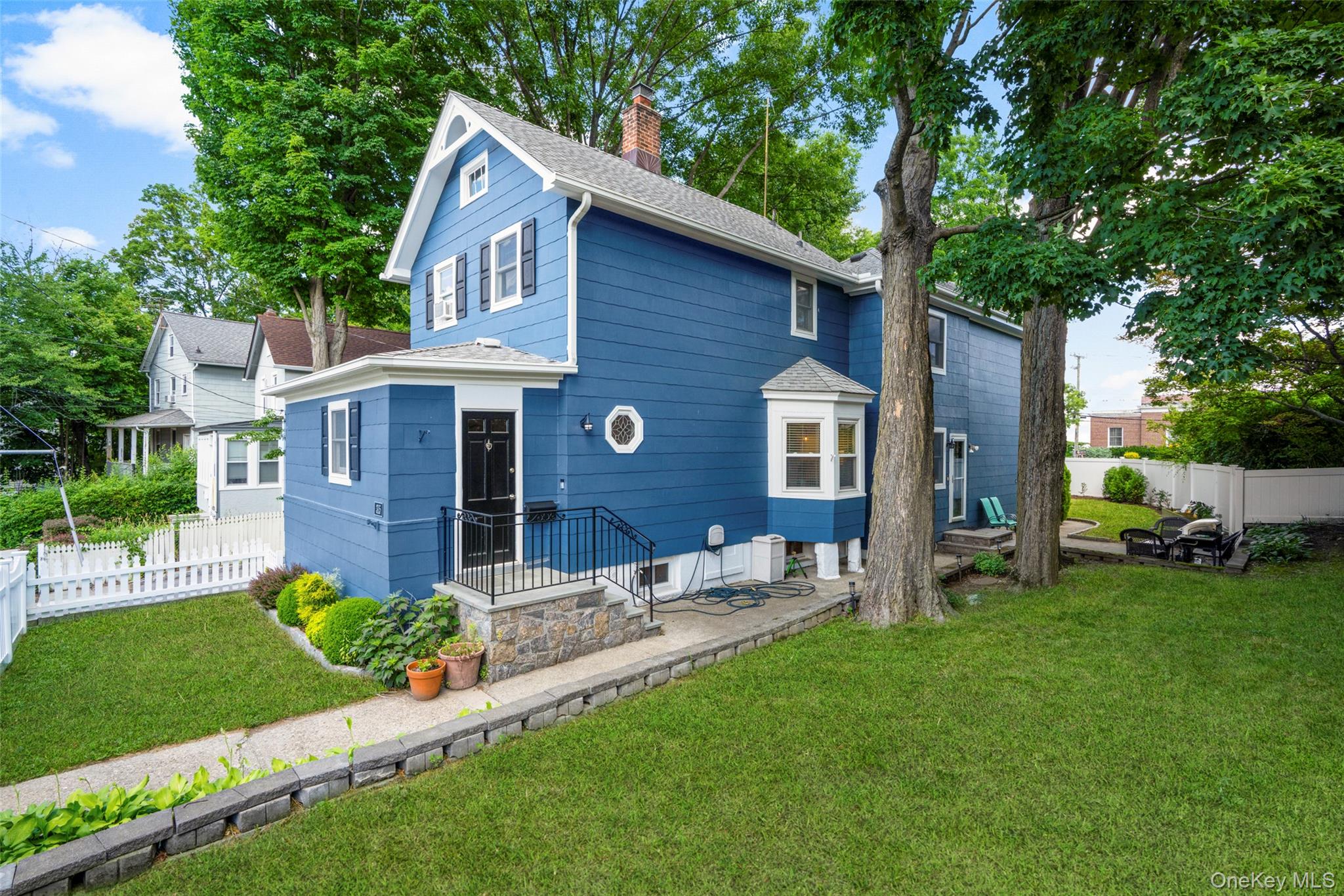 315 Maple Avenue Property Photo 2