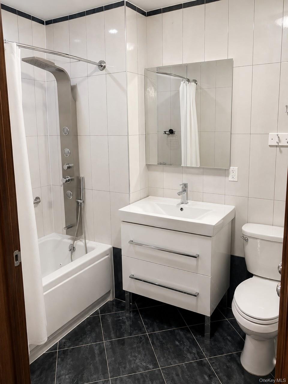 1756 Ocean Avenue 6d Property Photo 5