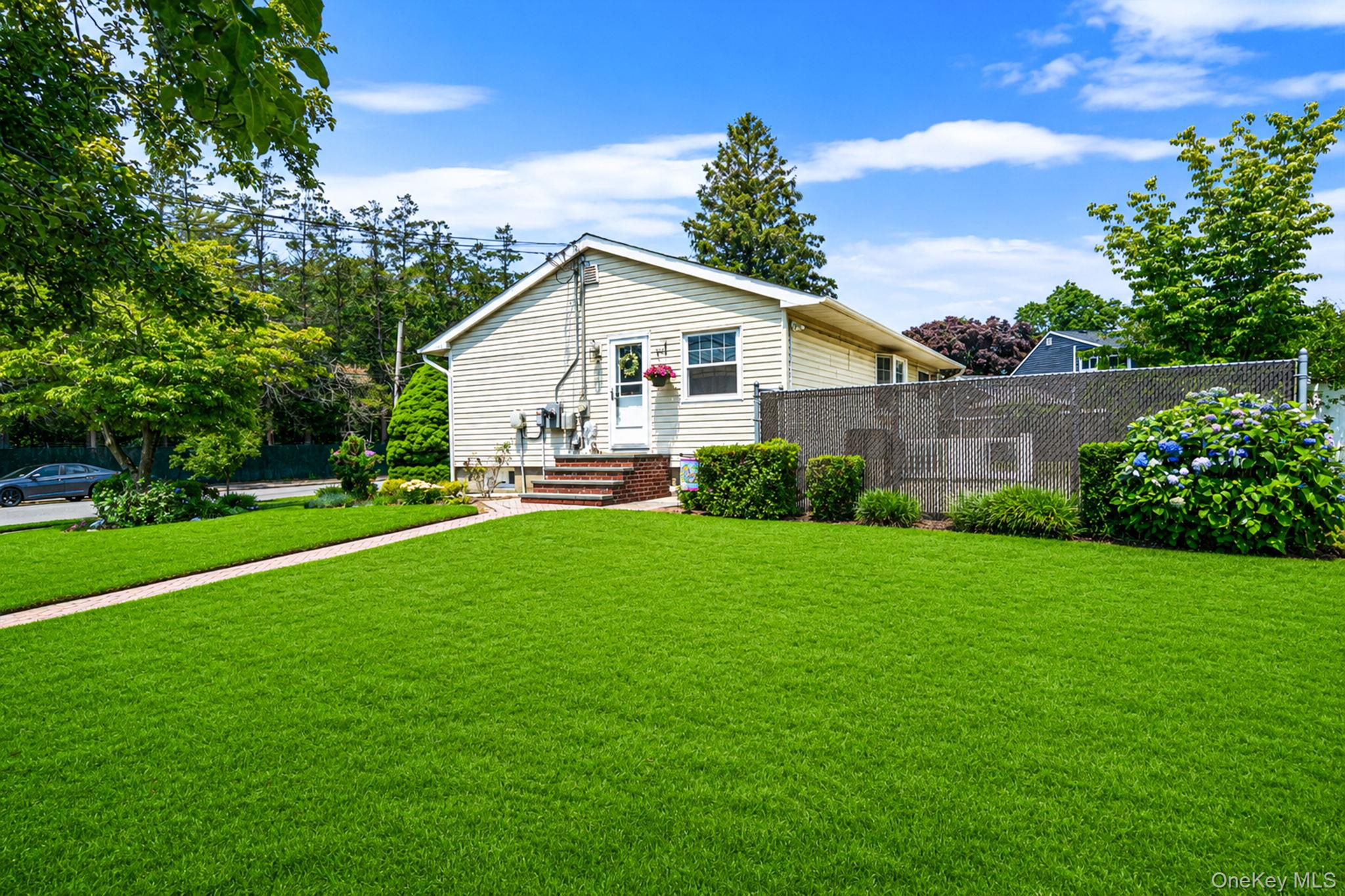 33 Wilshire Drive Property Photo 4